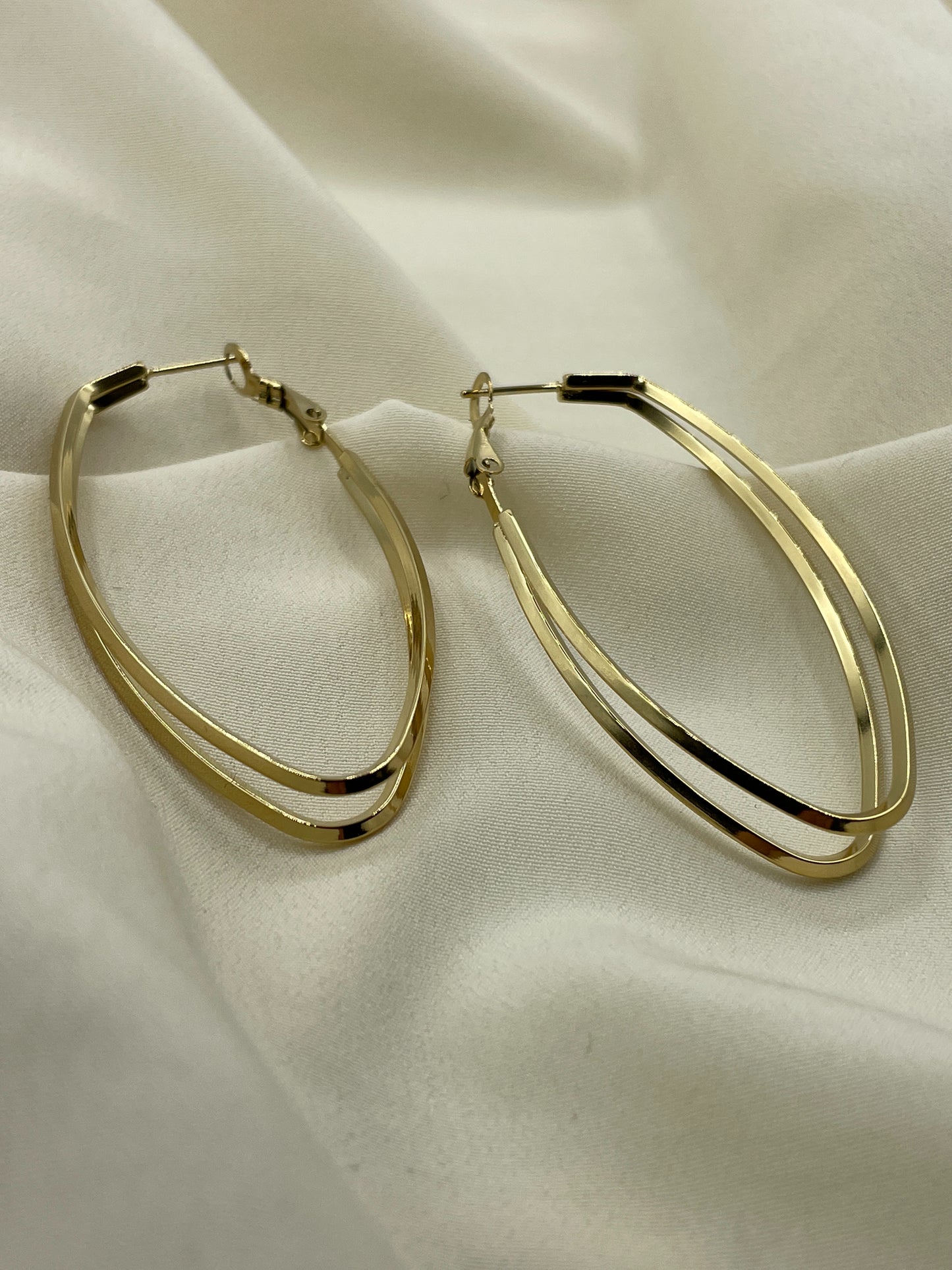 Double Oval Hoops Earrings Gold