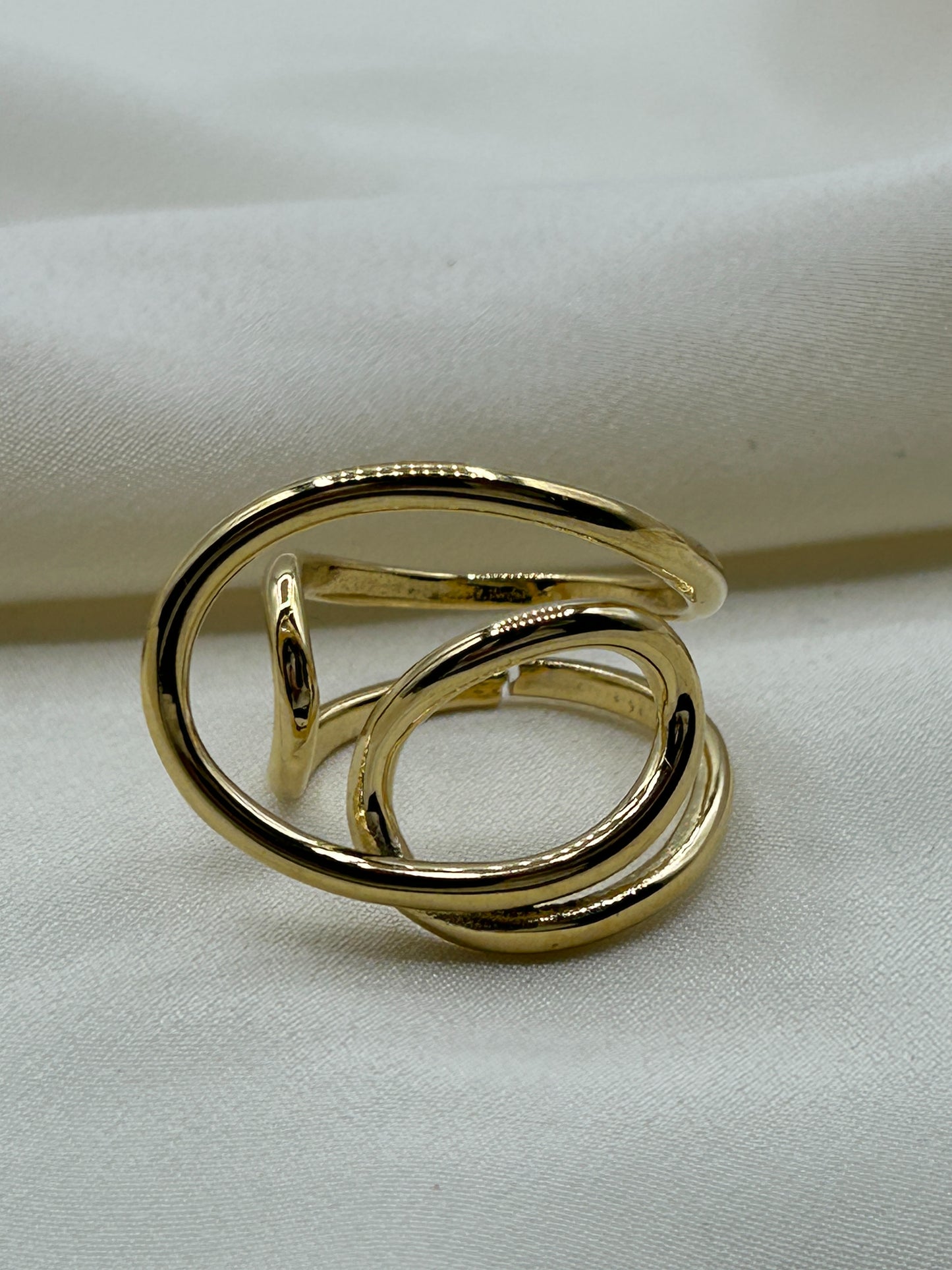 Entangled Line Ring Gold