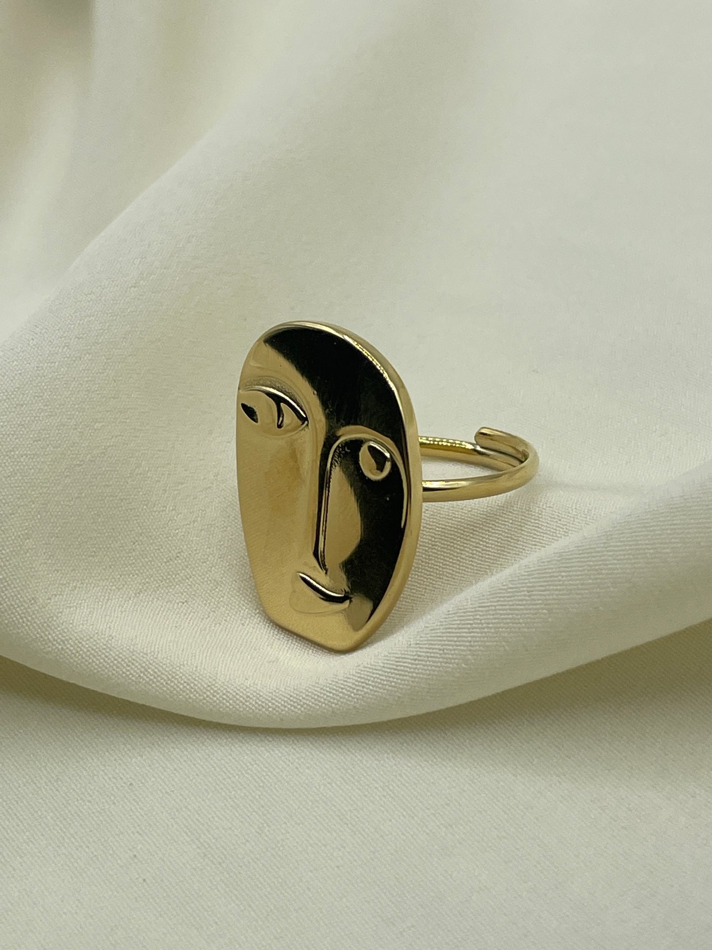 Face Ring Gold