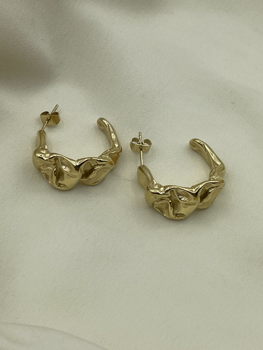 Folded Earrings Gold