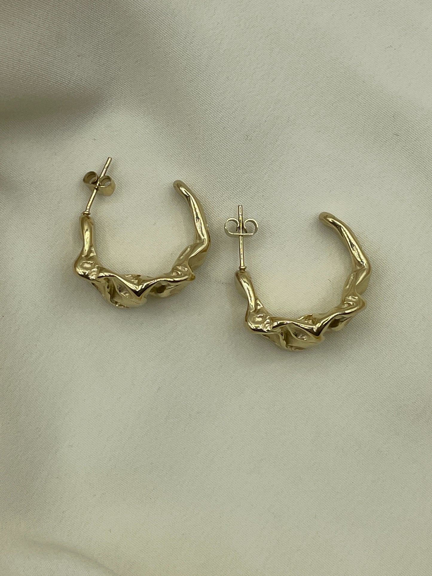Folded Earrings Gold