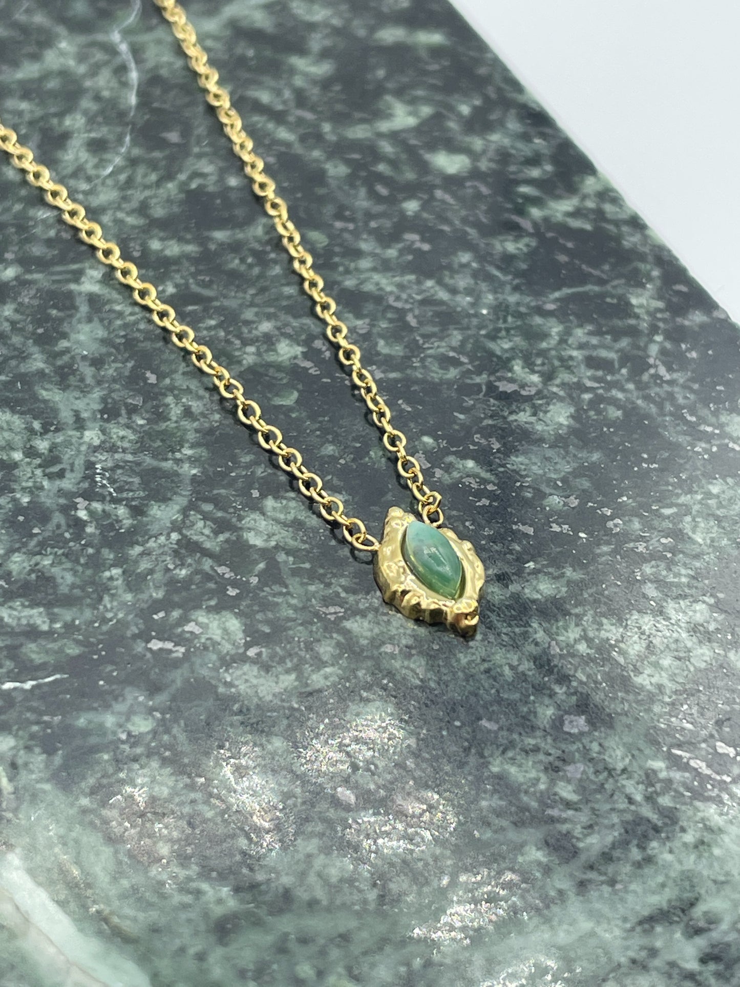Green Stone Bulb Necklace