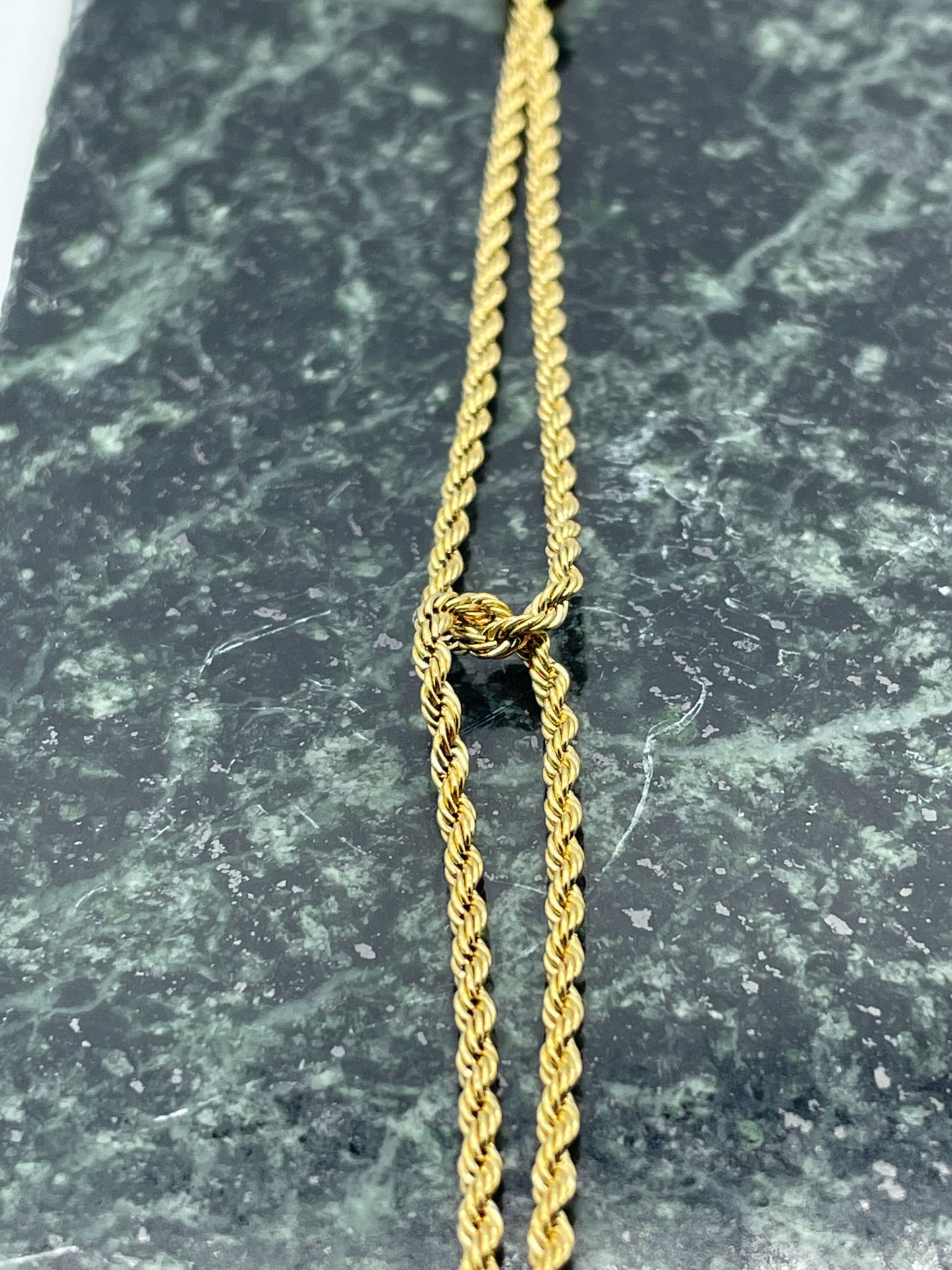 Hanging Bracelet Gold
