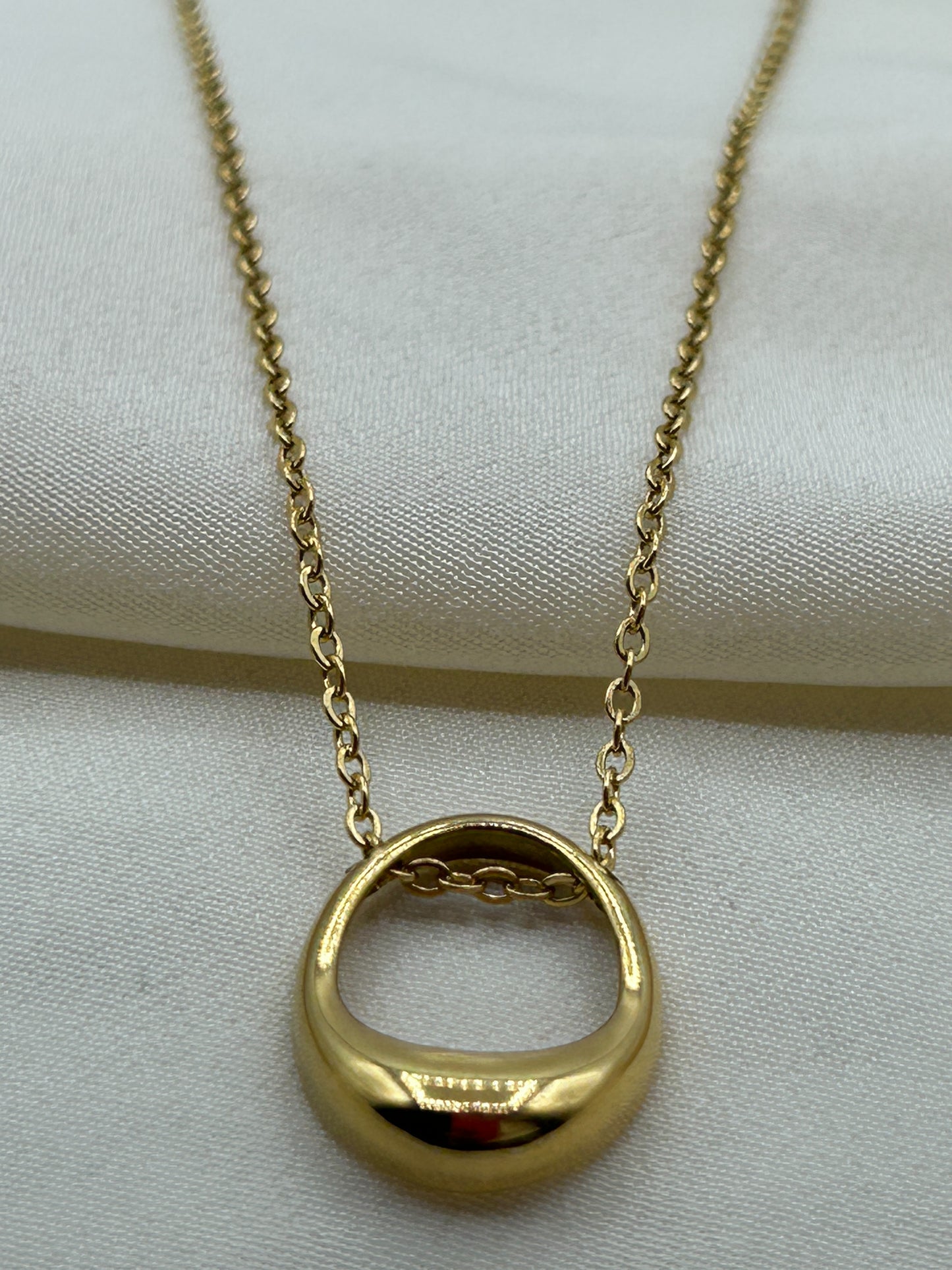 Karabiner Necklace Gold