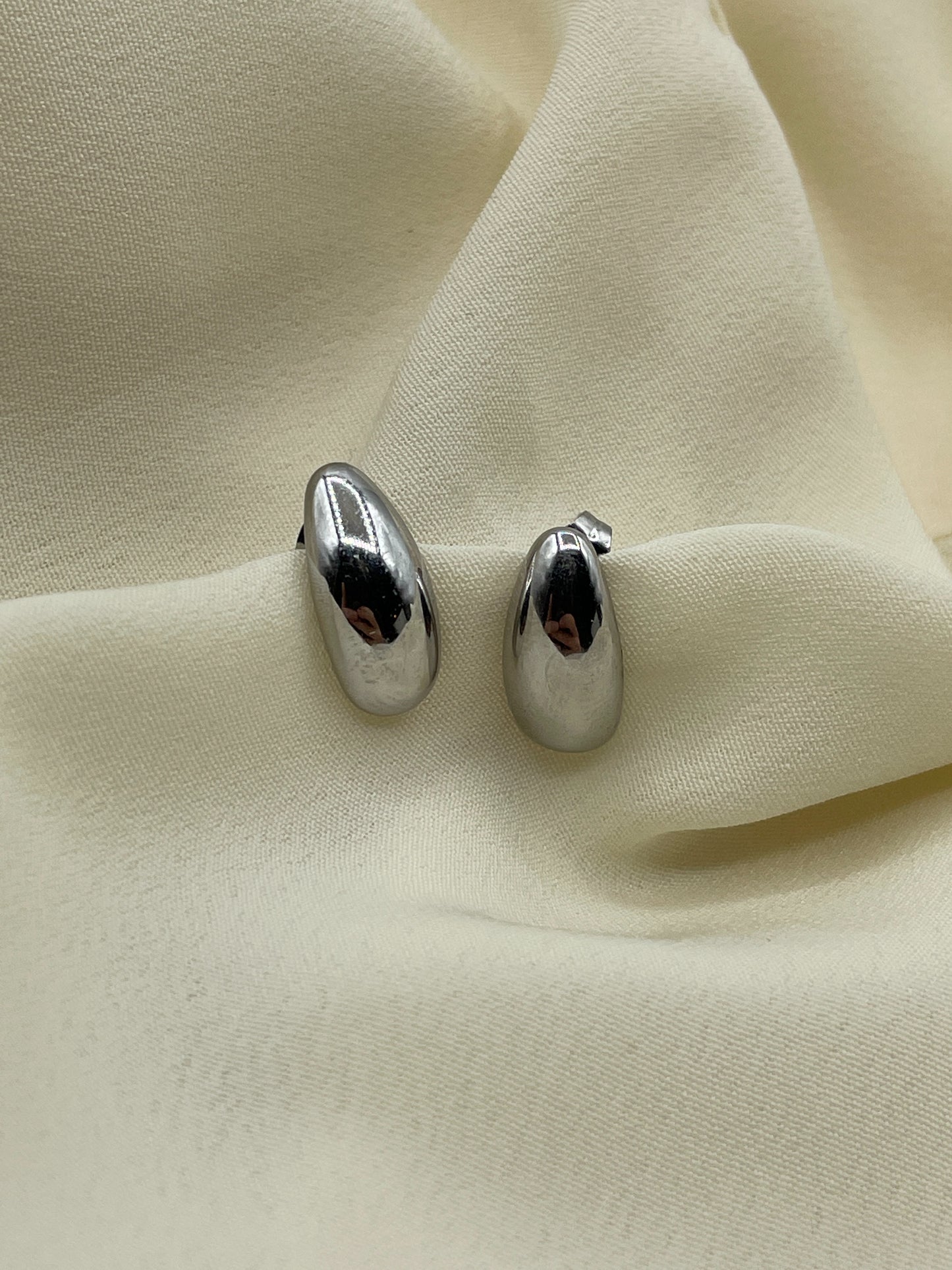 Mini Beans Earrings Silver