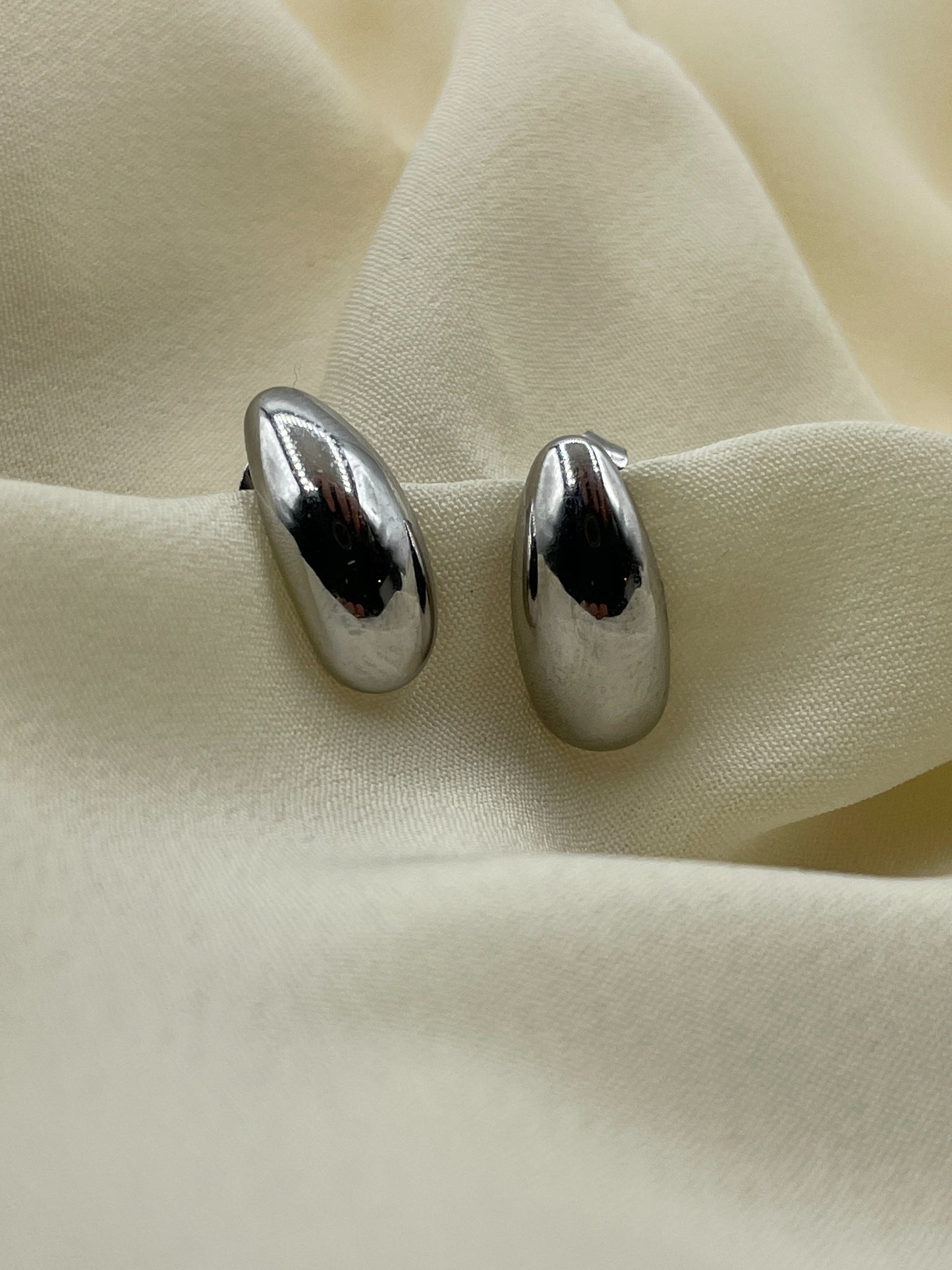 Mini Beans Earrings Silver