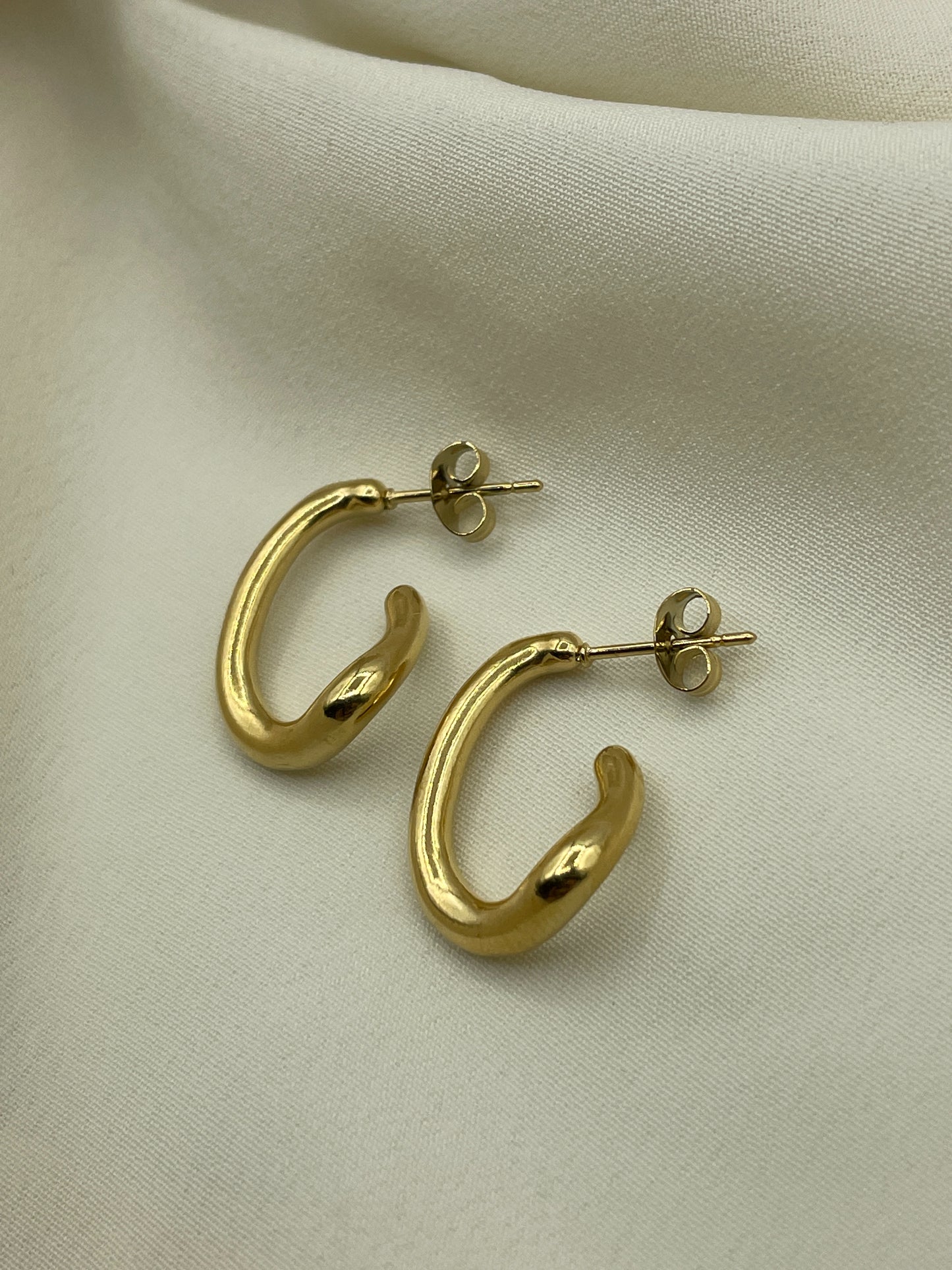 Round Serpentine Earrings Gold