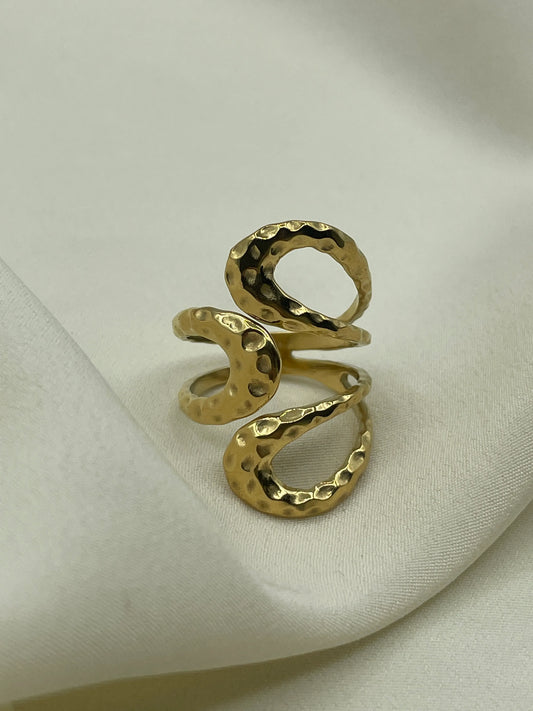 Triple Hammered Ring Gold