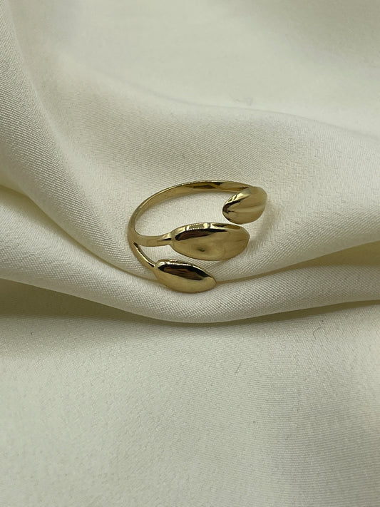 Triple Leaf Ring Gold