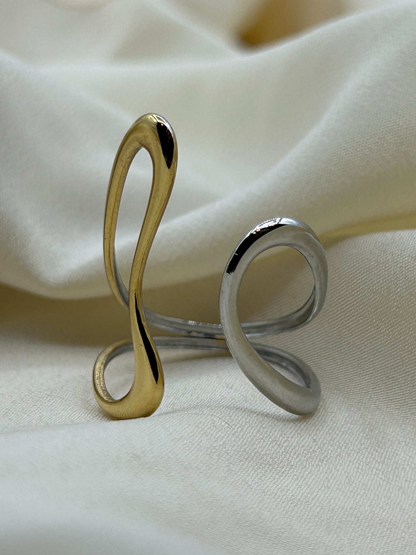 Bicolor Open Line Ring