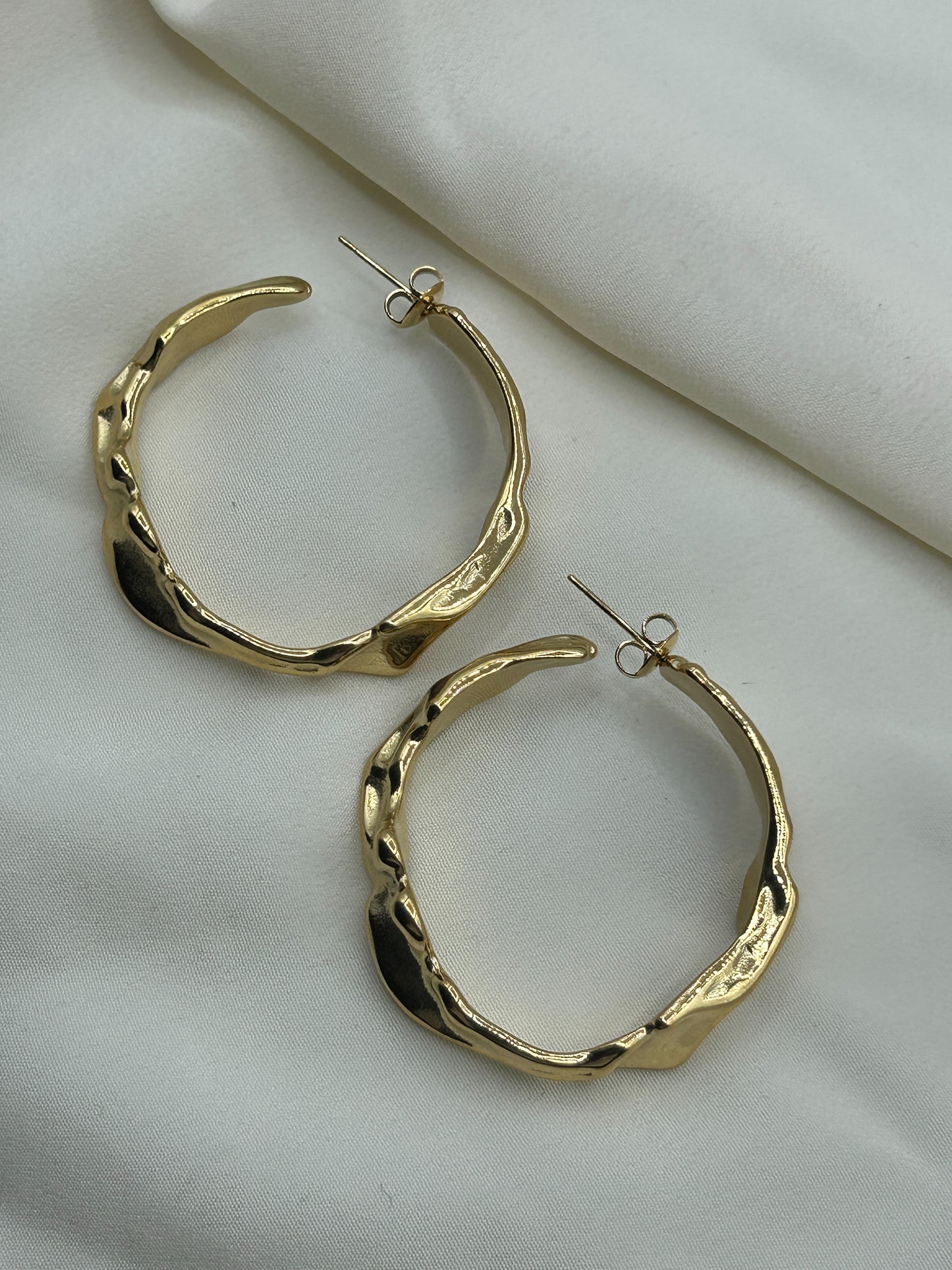 Bedrock Hoops Earrings Gold