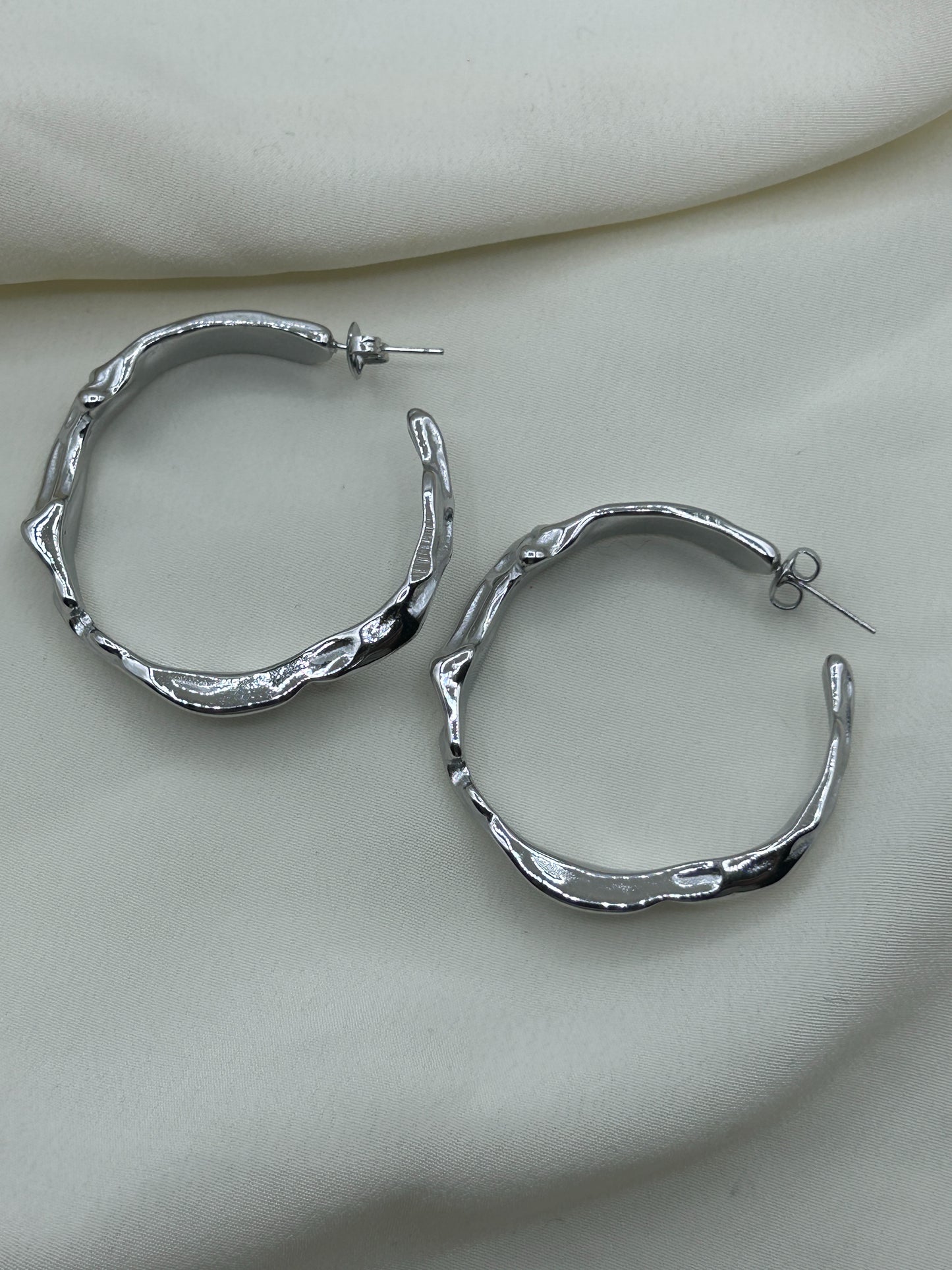 Bedrock Hoops Earrings Silver