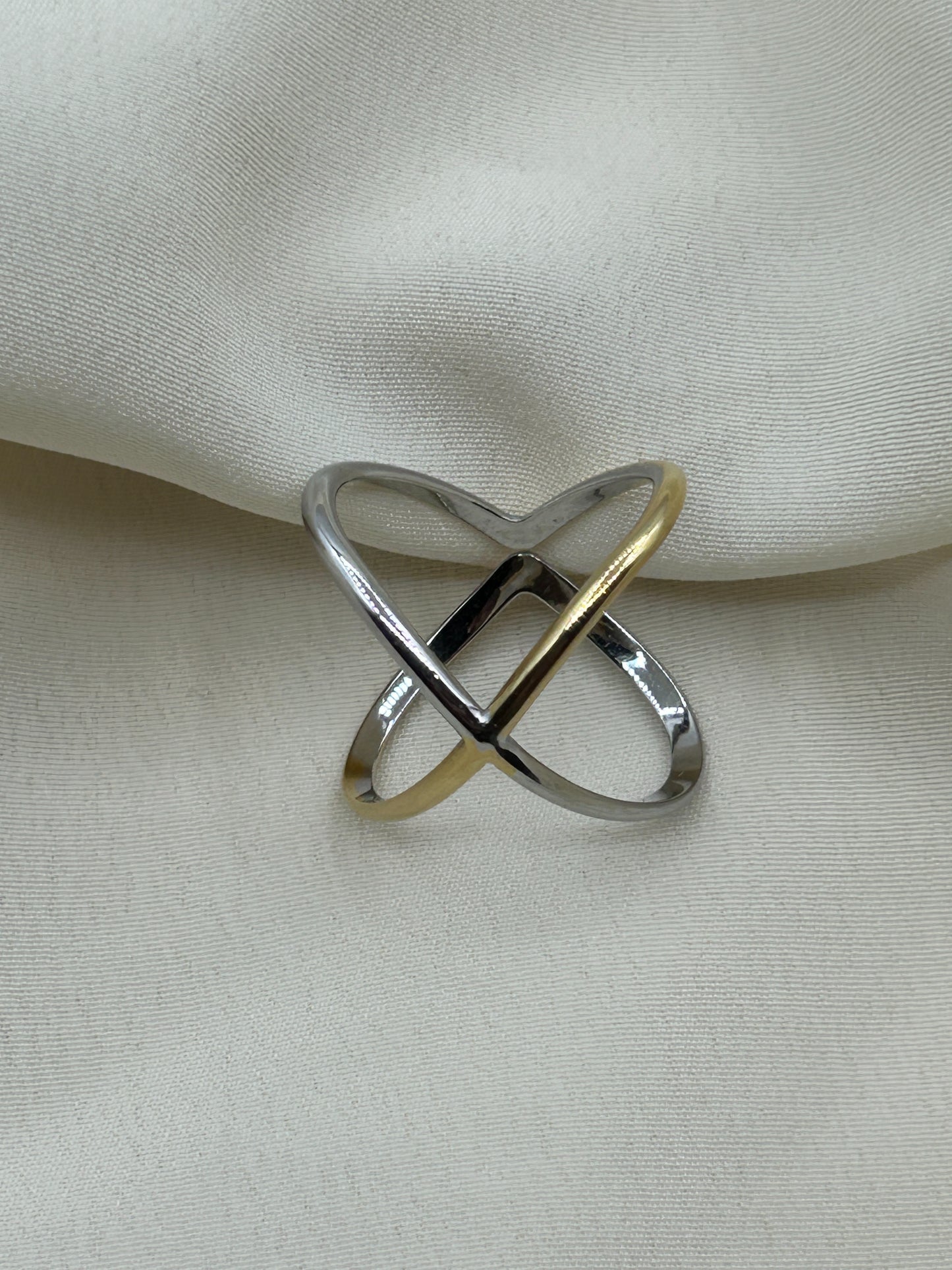 Bicolor Cross Ring