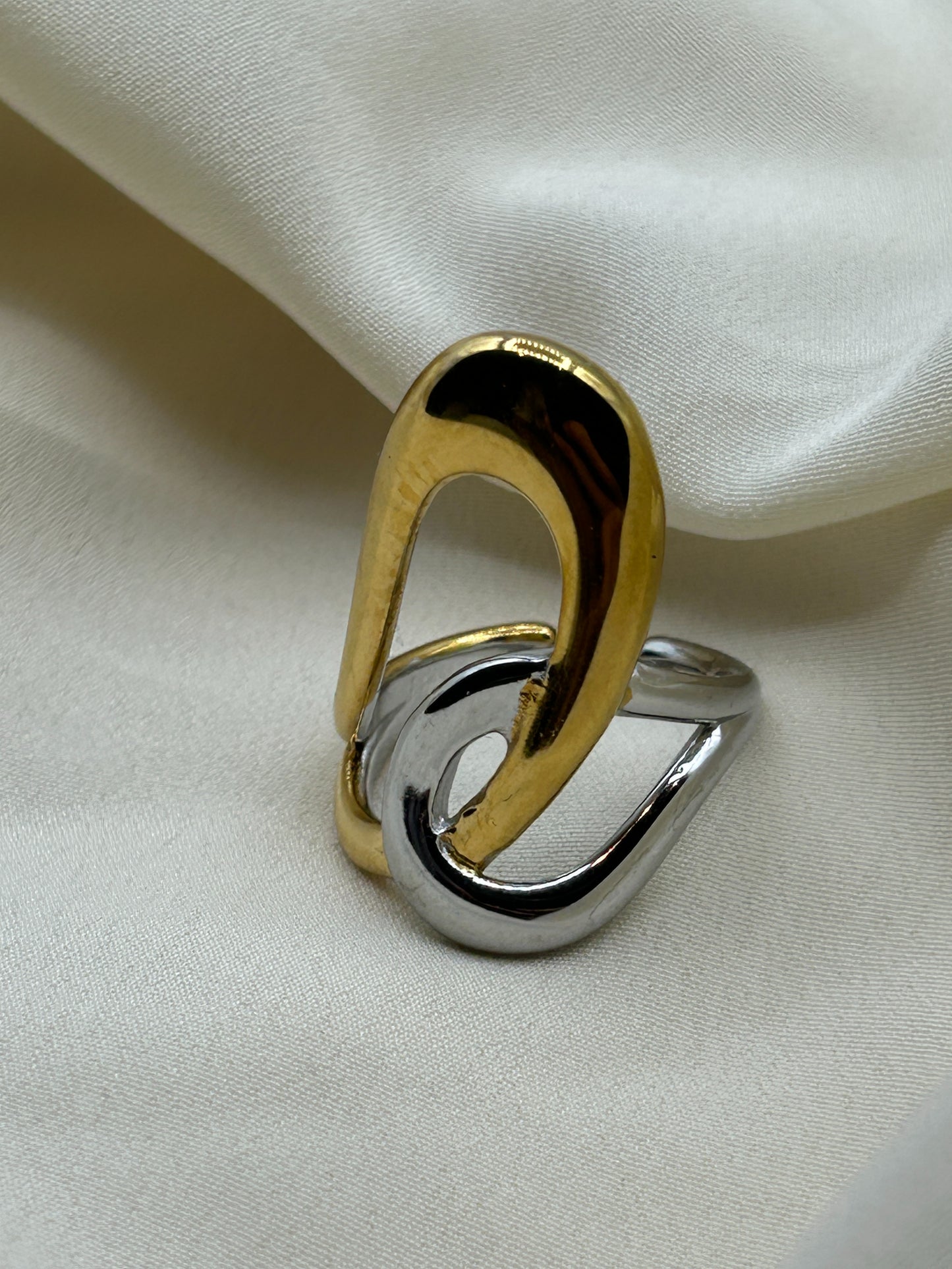 Bicolor Irregular Chainlink Ring