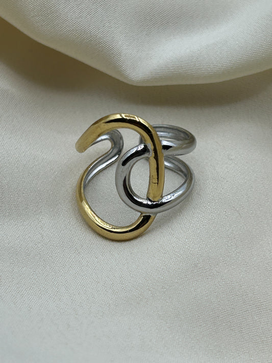 Bicolor Tangle Line Ring