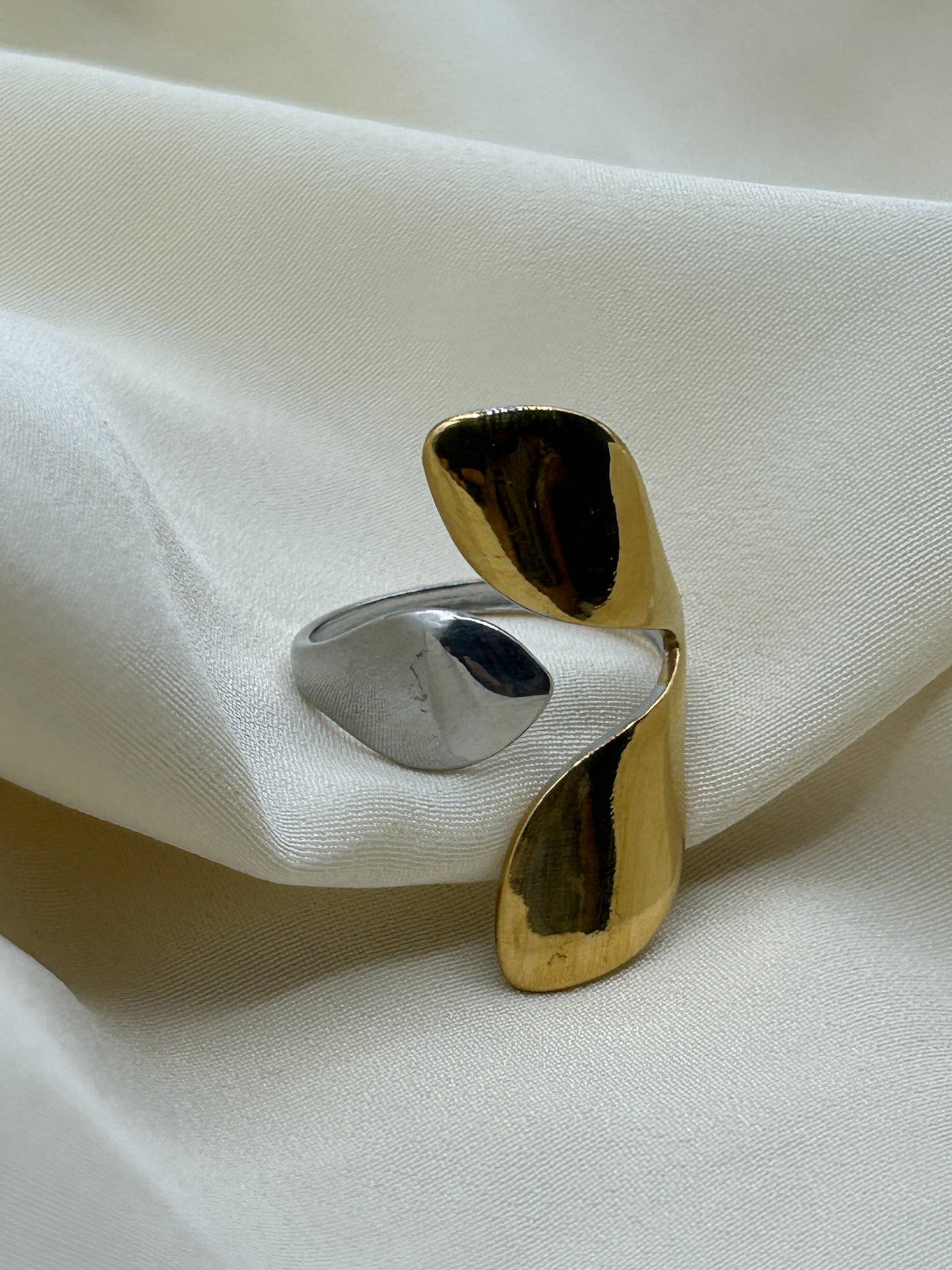 Bicolor Triple Flat Ring