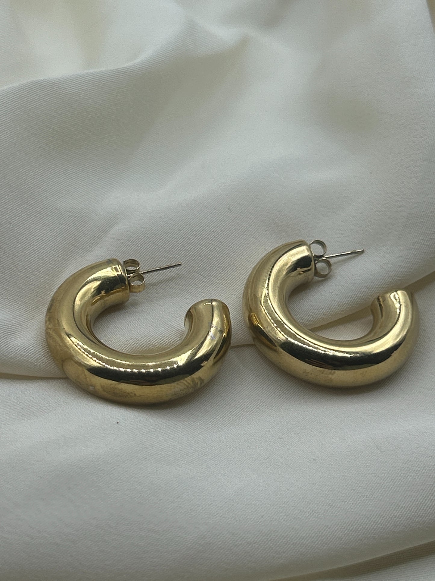 Classic Open Hoops Earrings Gold