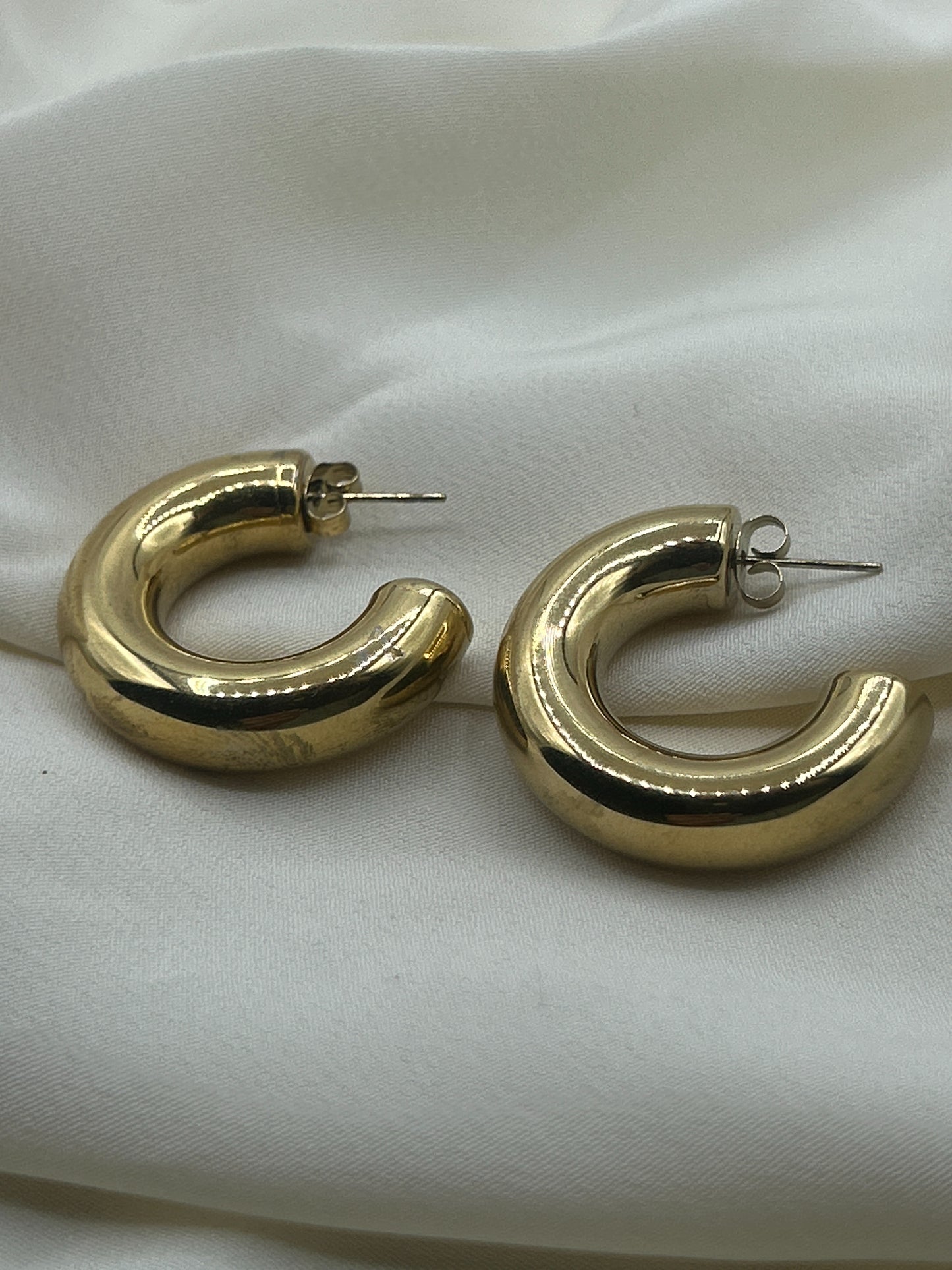 Classic Open Hoops Earrings Gold
