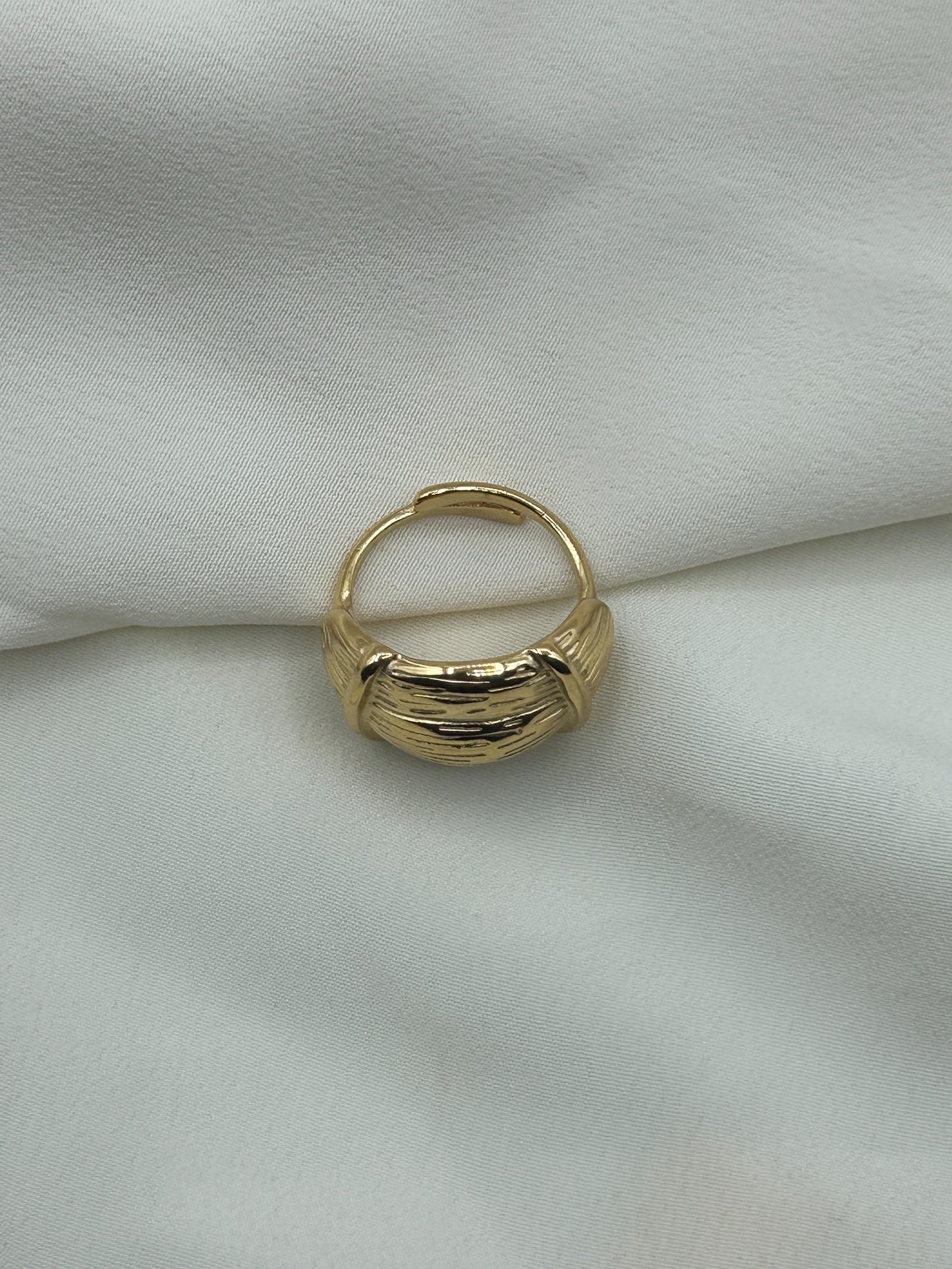 Cocoon Ring Gold