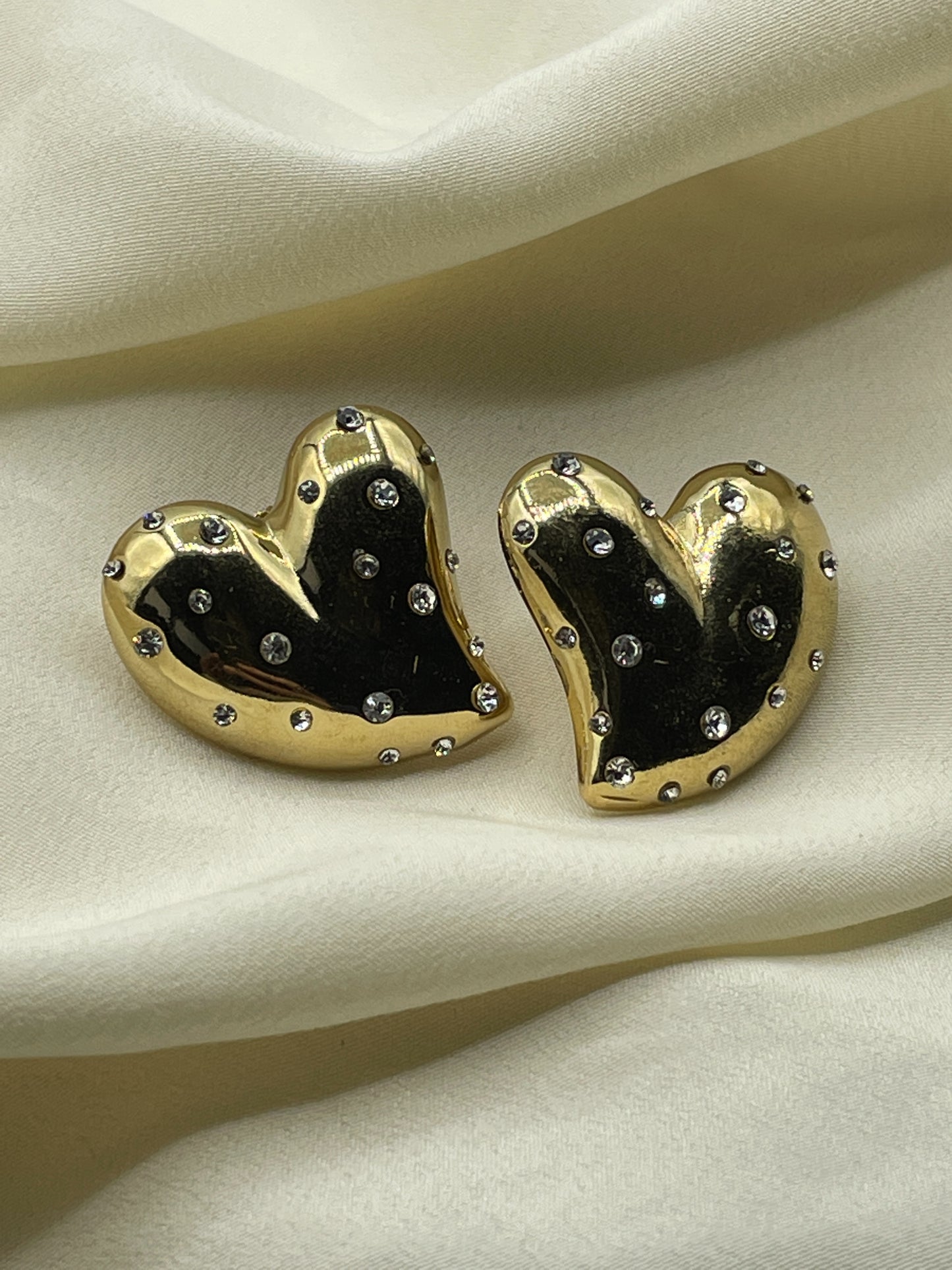 Diamond Heart Earrings Gold