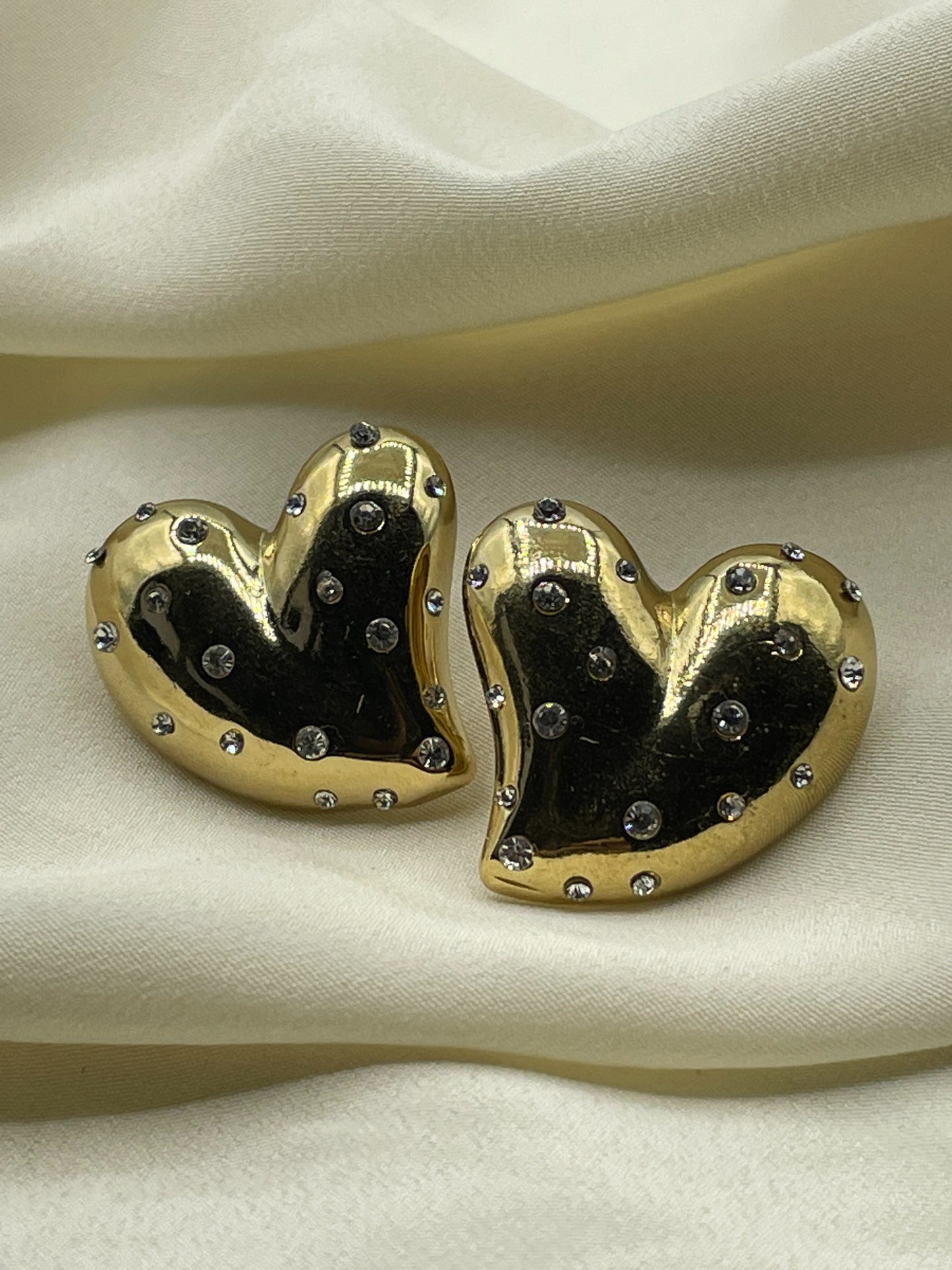 Diamond Heart Earrings Gold