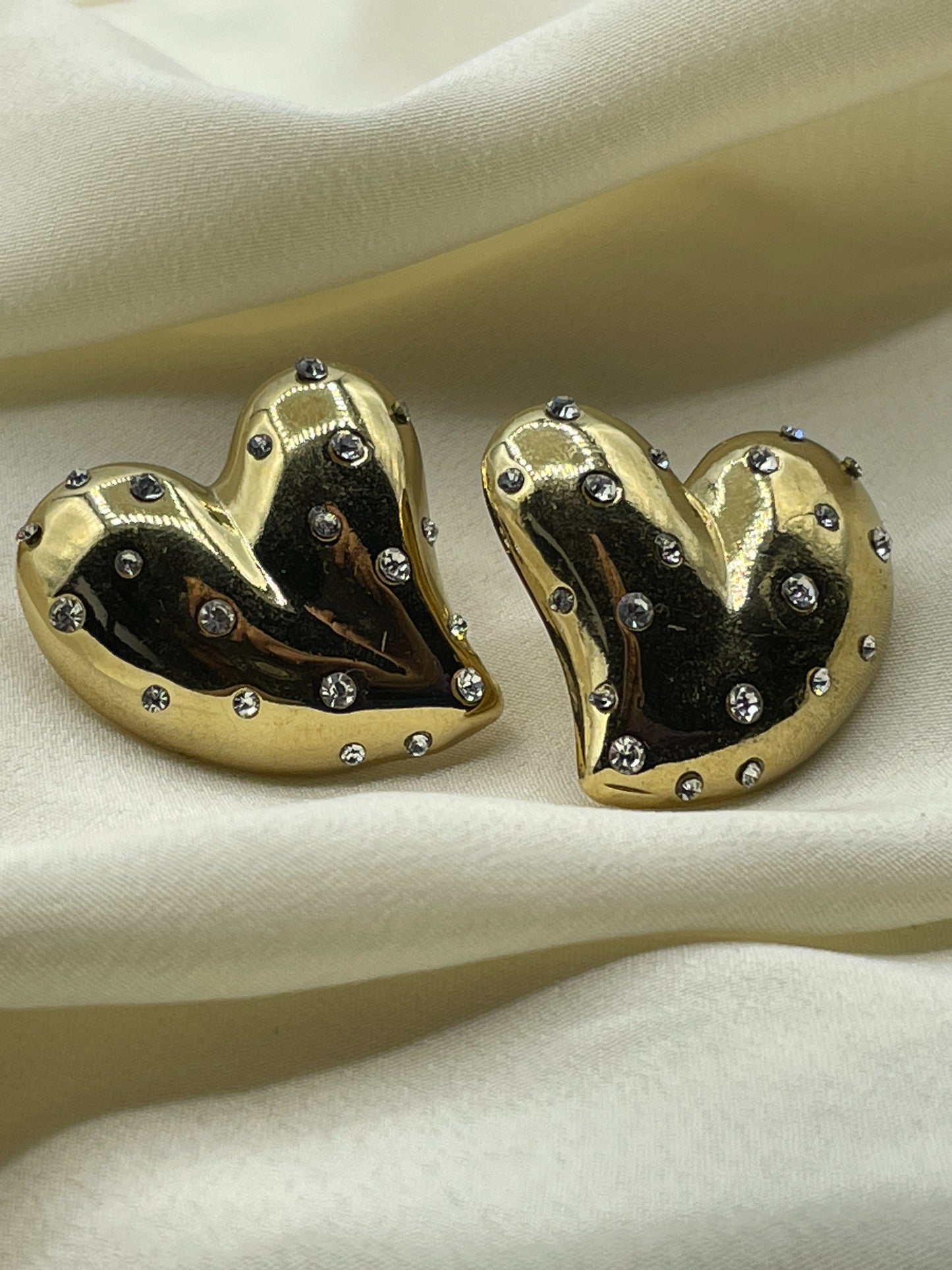 Diamond Heart Earrings Gold