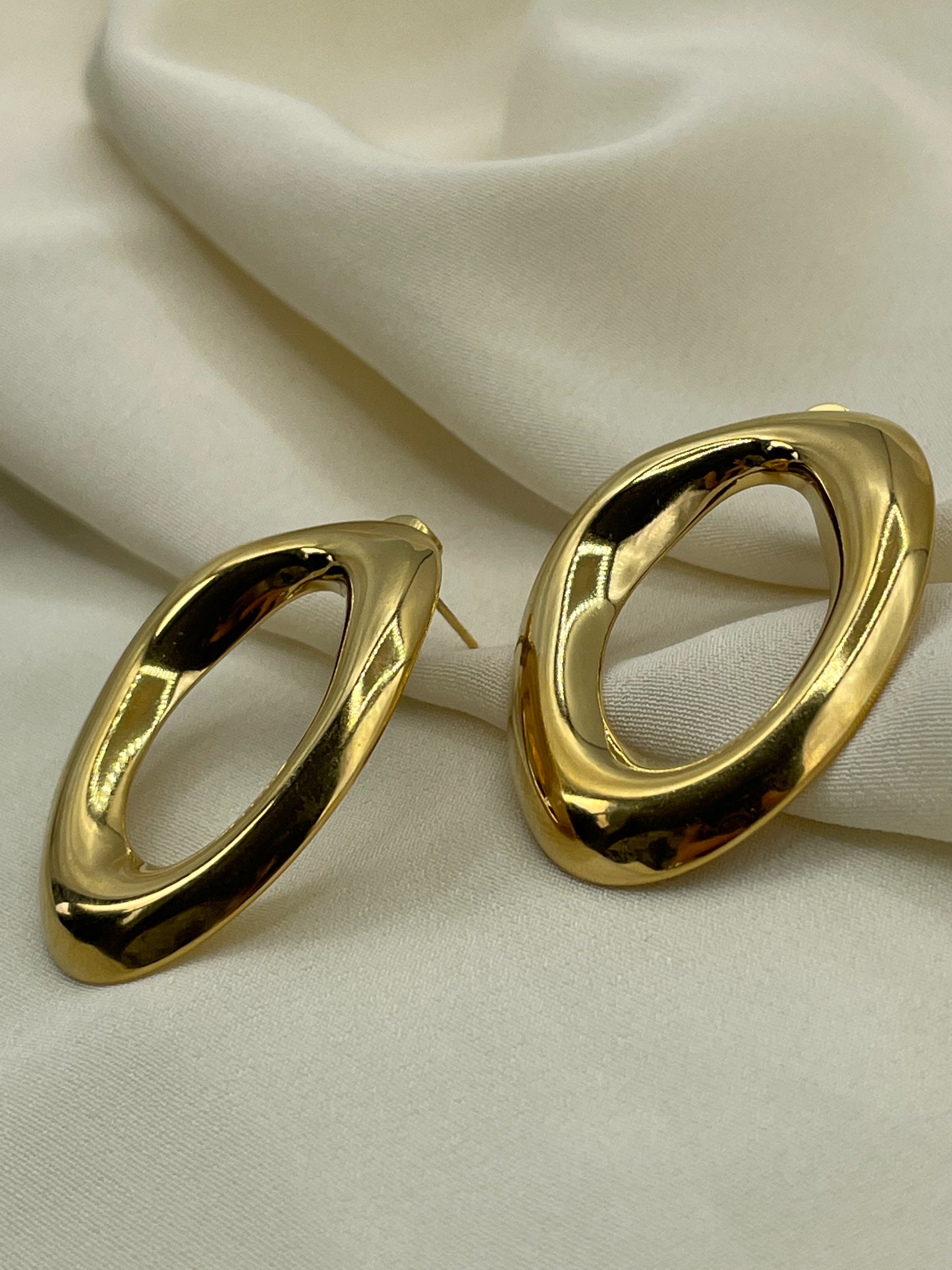 Distorted Circle Gold Earrings