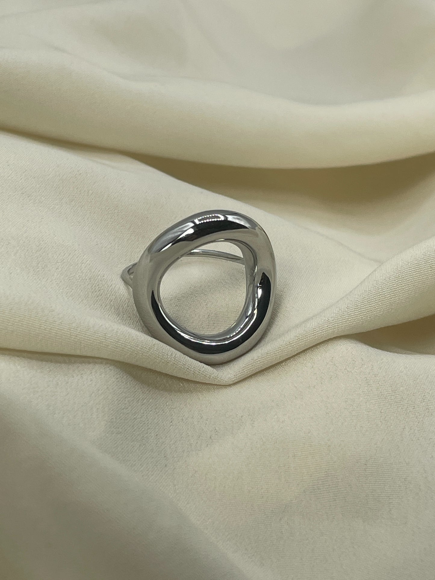 Distorted Circle Silver Ring