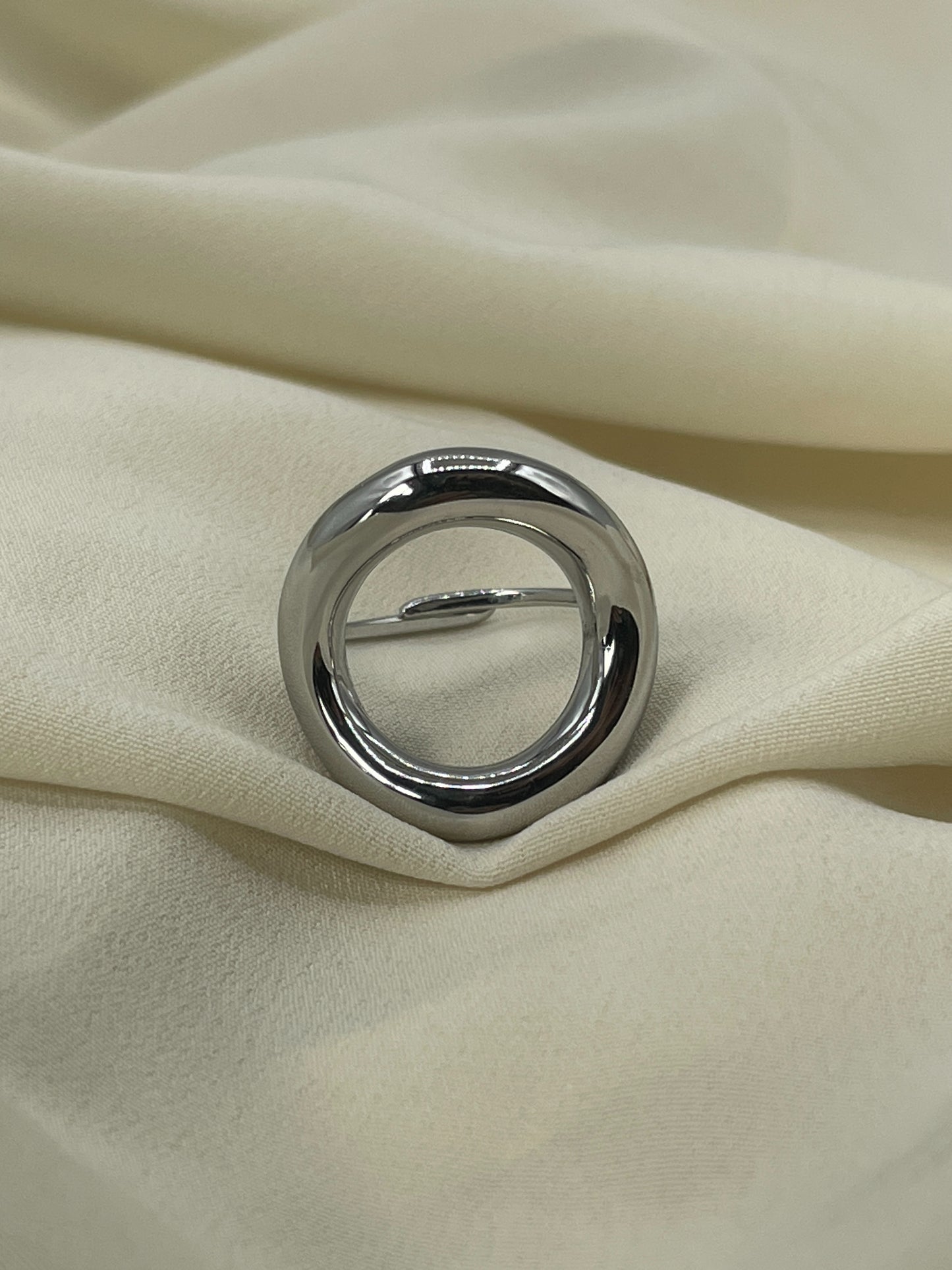 Distorted Circle Silver Ring