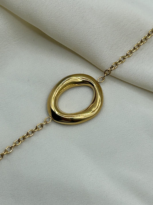 Distorted Circle Bracelet Gold