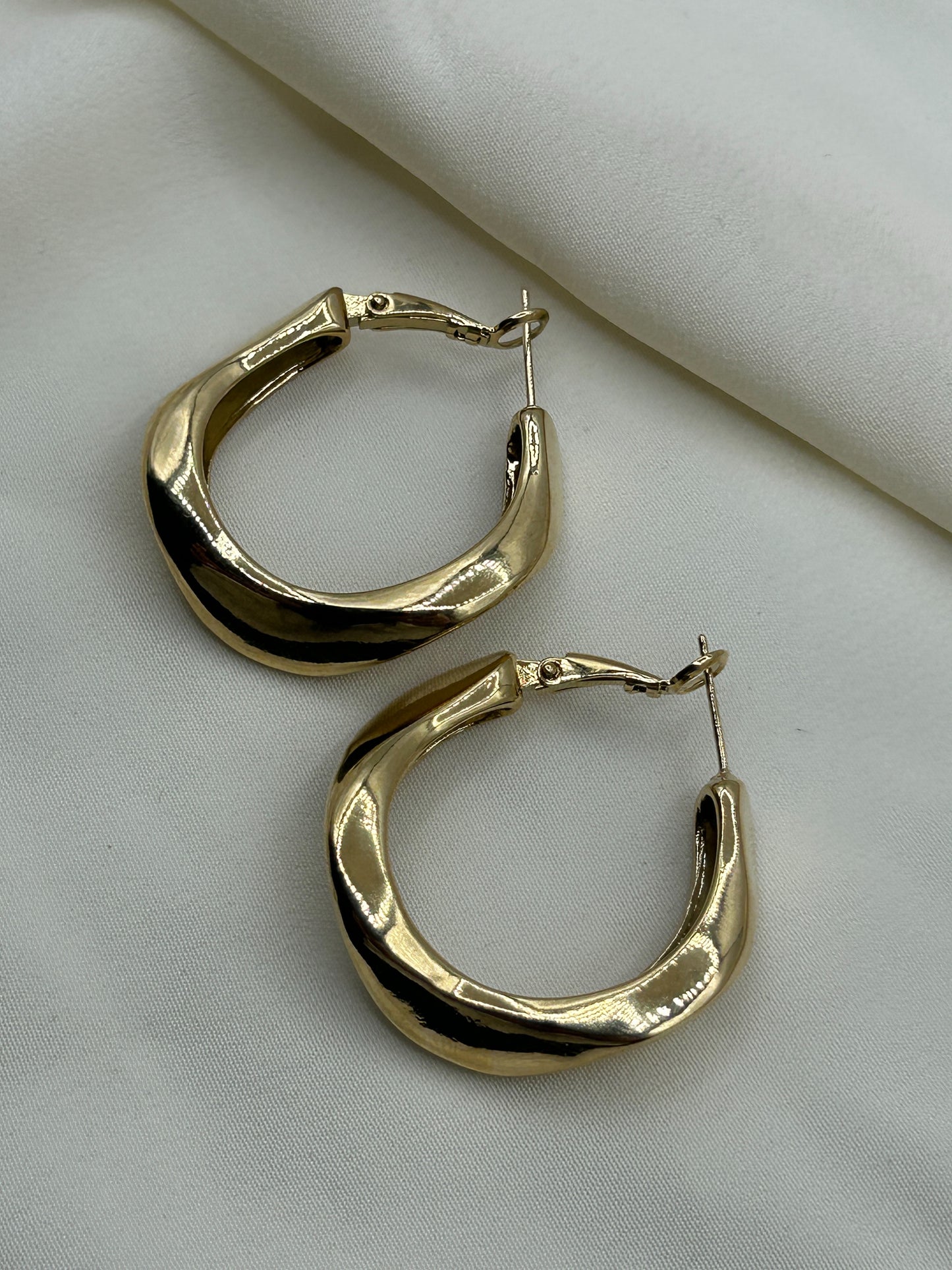 Distorted Hoops Earrings Gold
