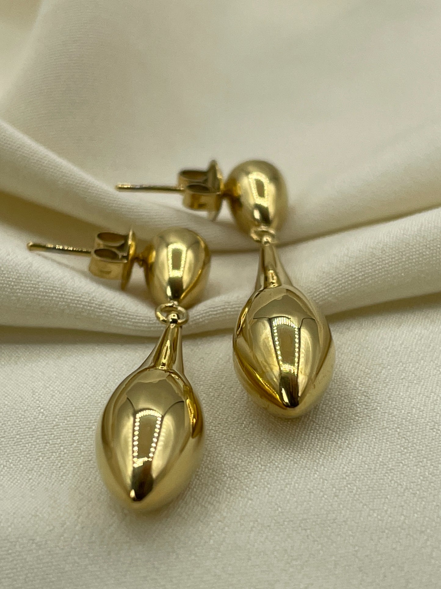 Double Pendant Tear Earrings