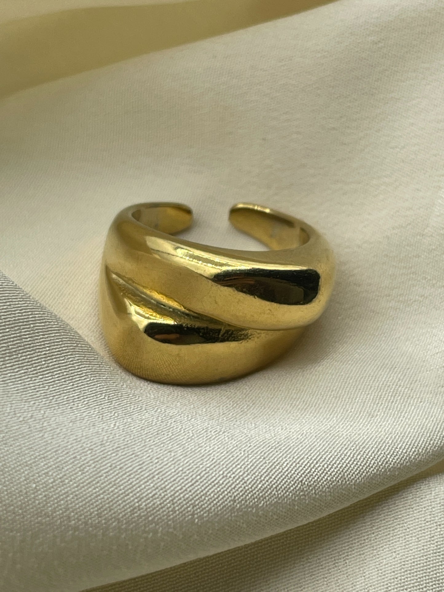 Double Ring Gold