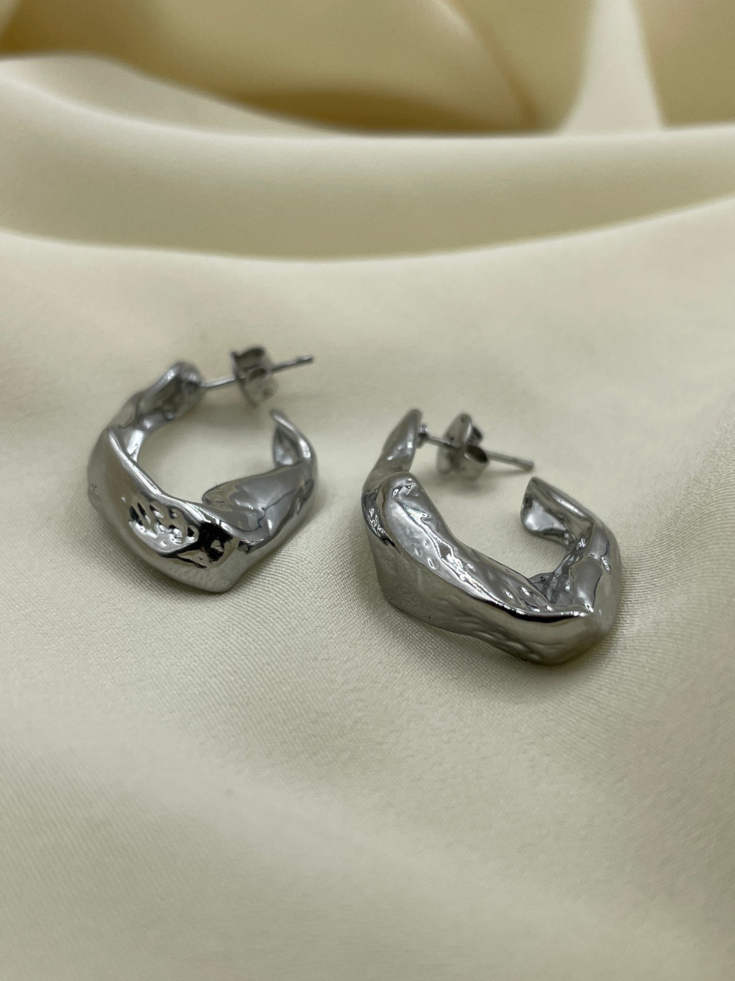 Lava Hoop Earrings Silver