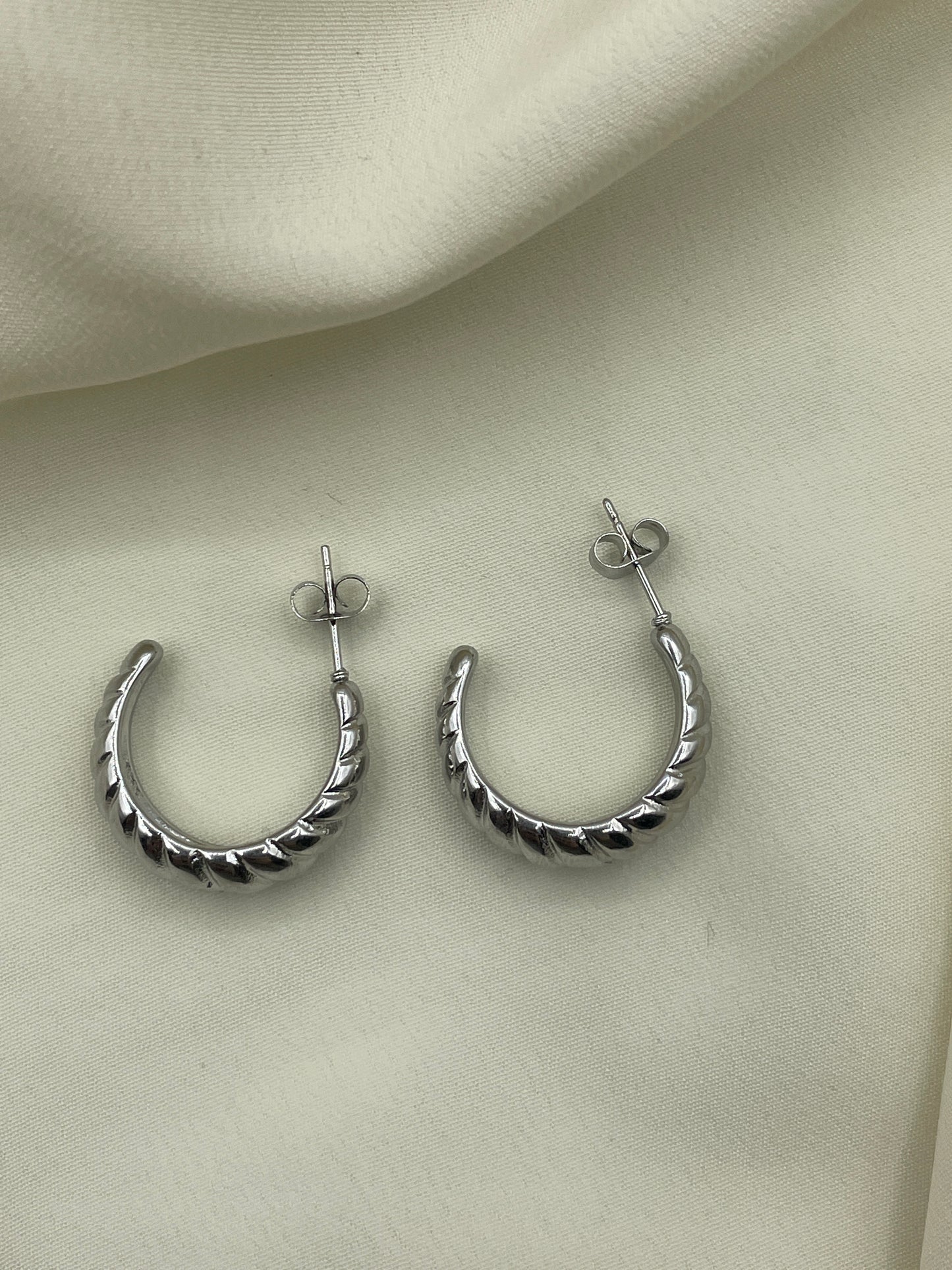 Croissant Earrings Silver