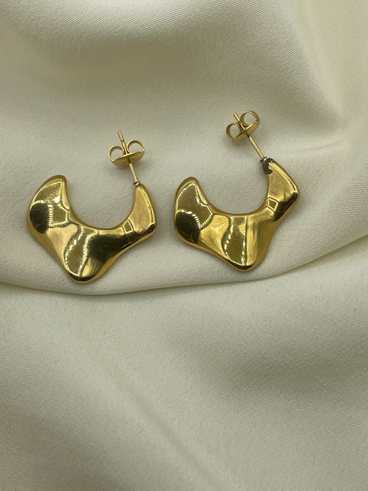 Distorded Earrings Gold
