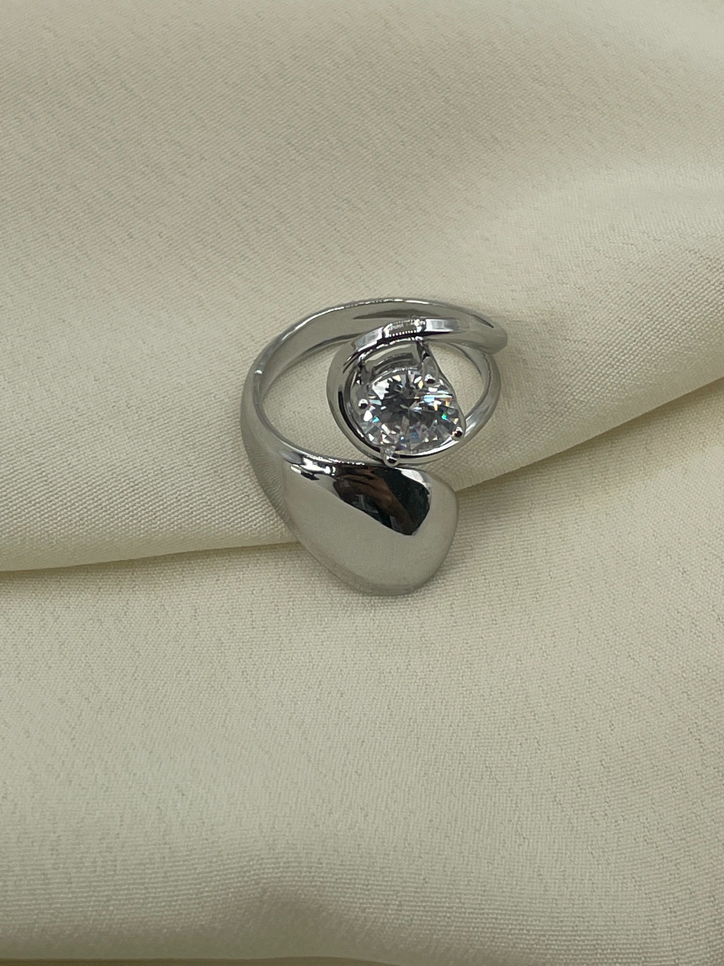 Enlacing Diamond Silver Ring