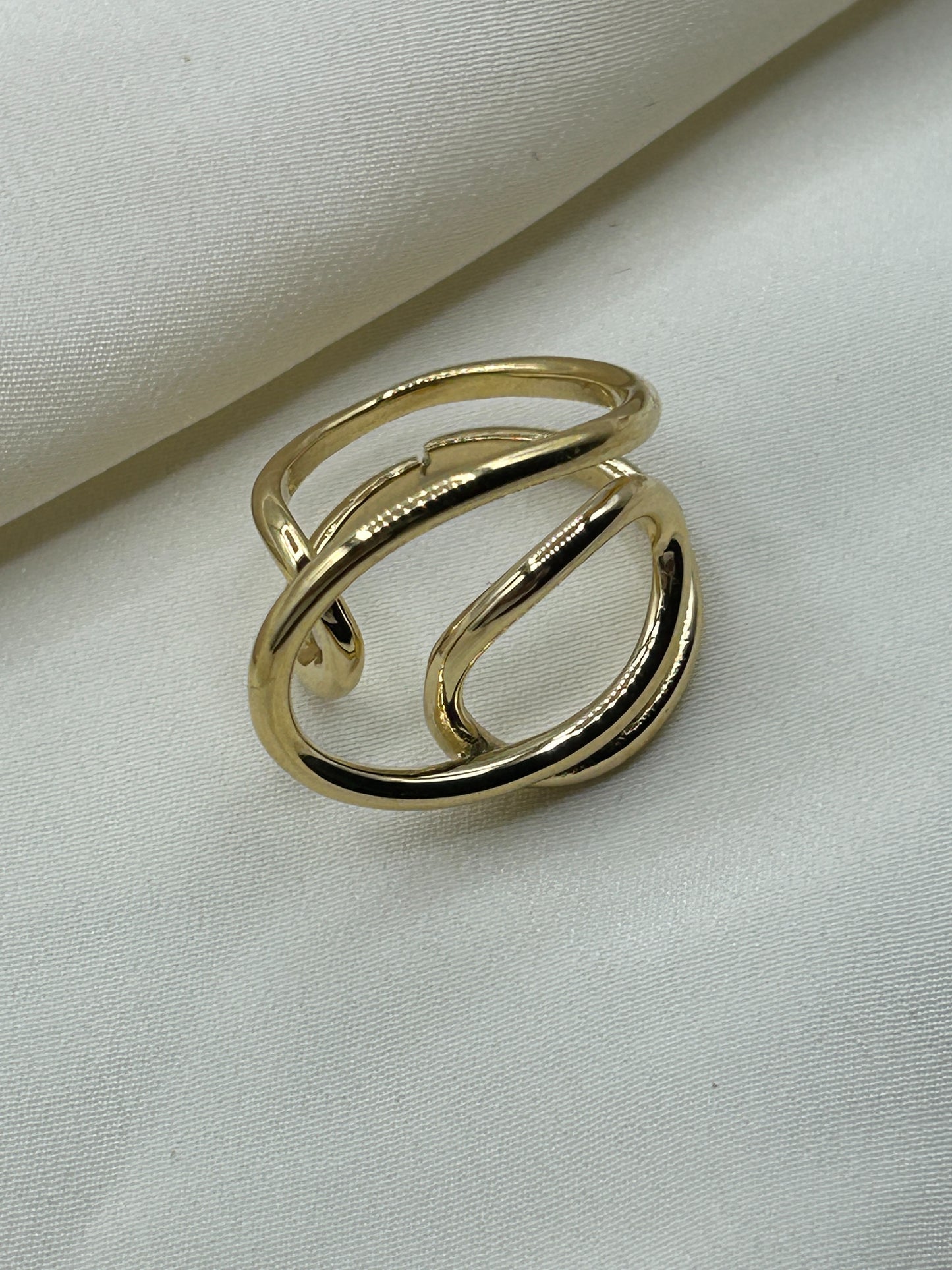Entangled Line Ring Gold