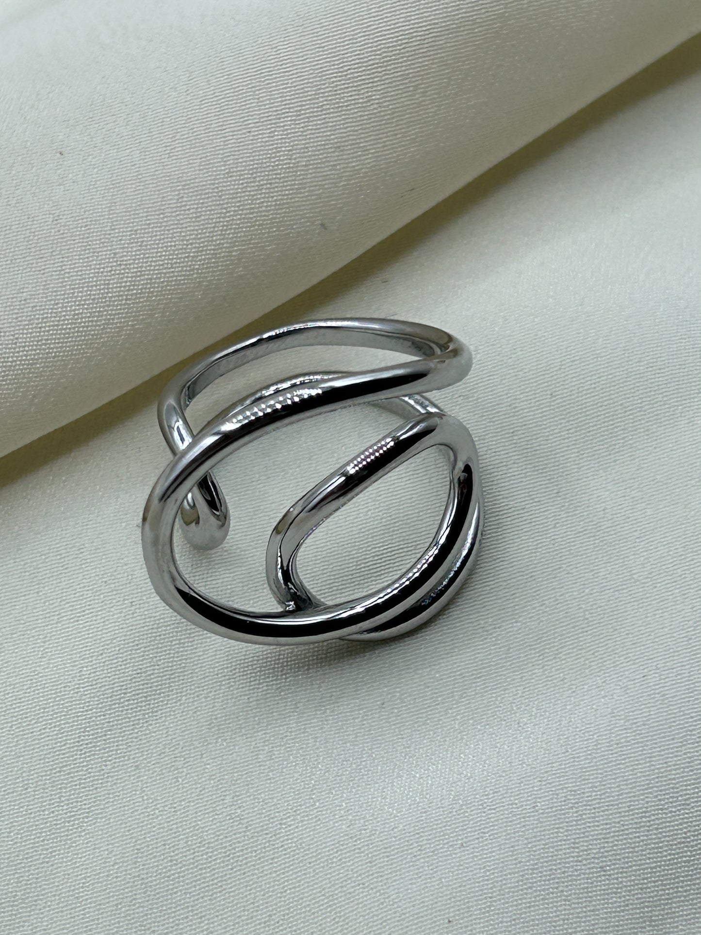 Entangled Line Ring Silver