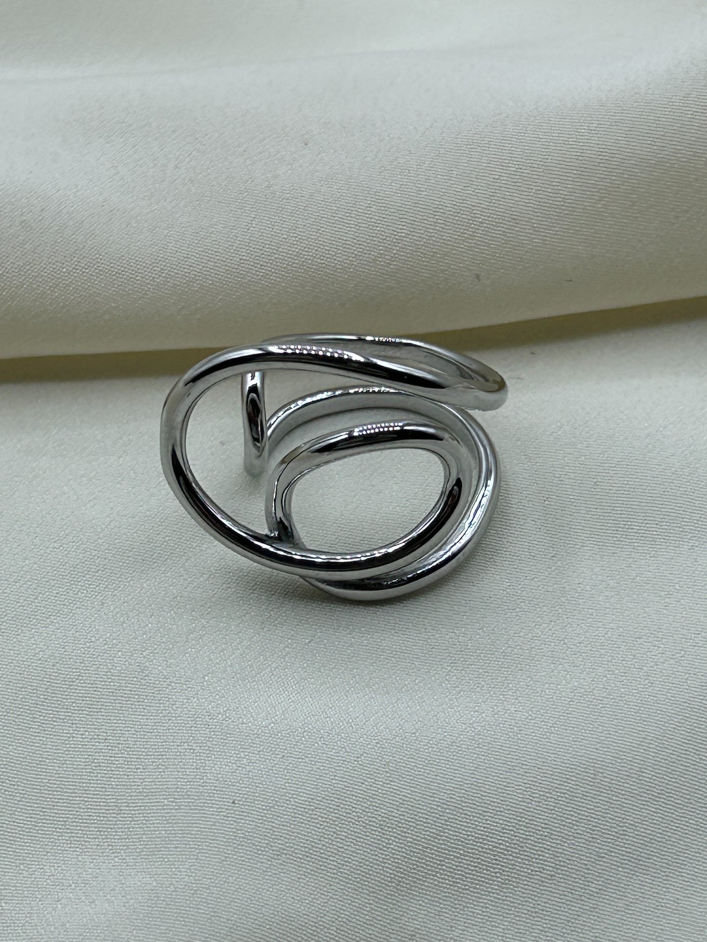 Entangled Line Ring Silver