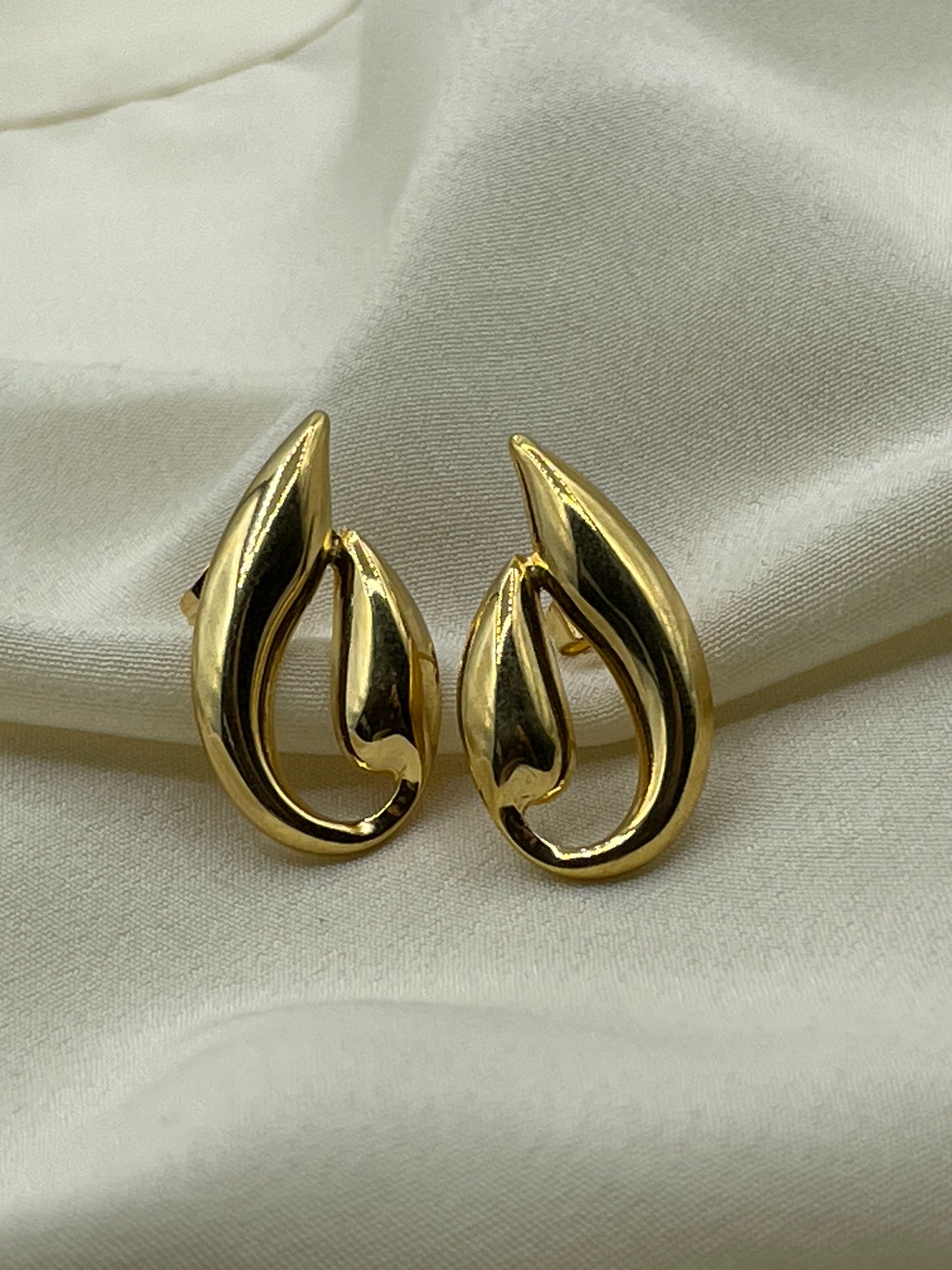 Flame Earrings Gold