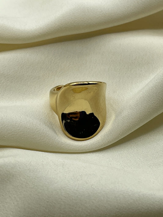 Flat Concave Ring Gold