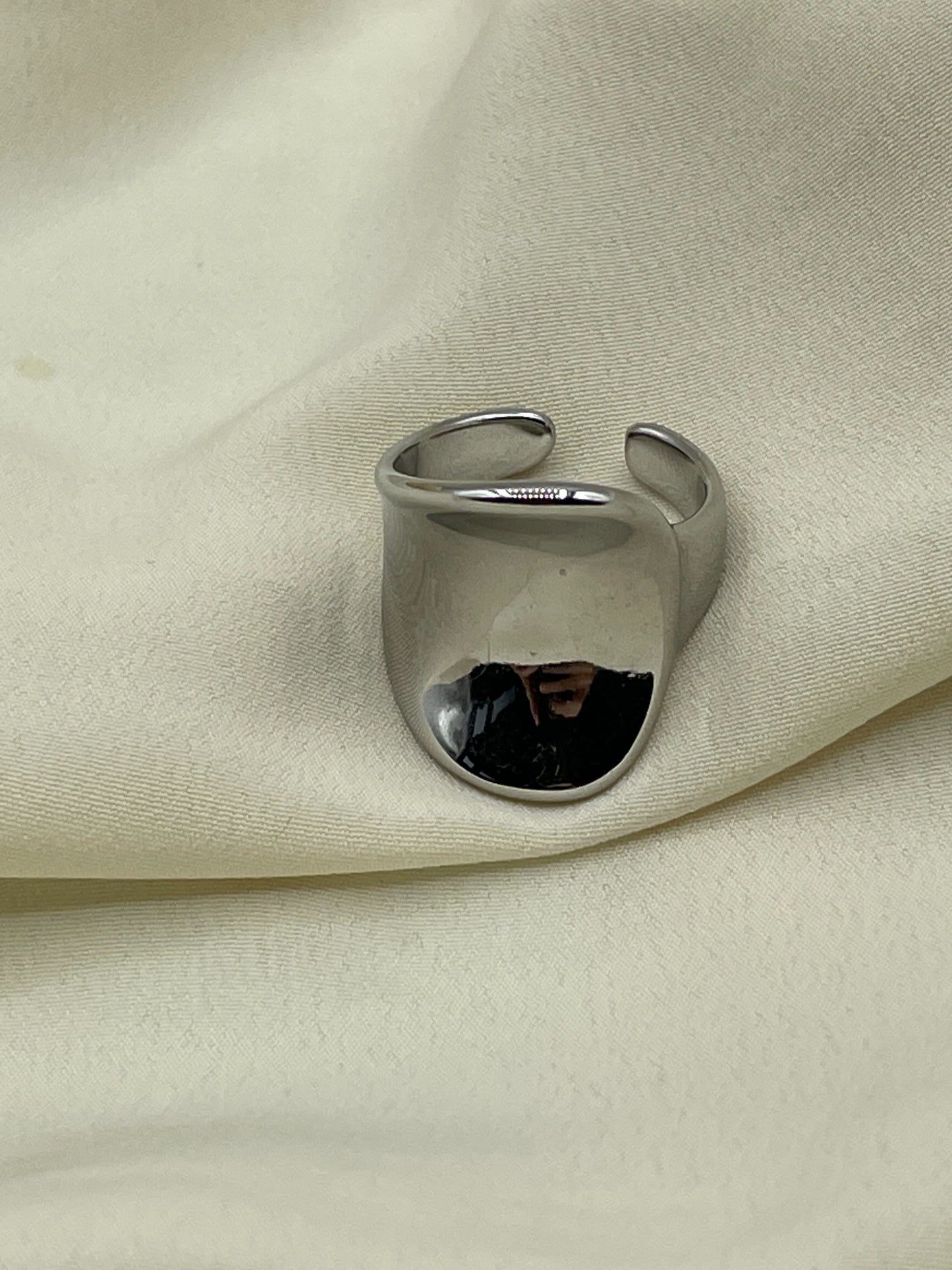 Flat Concave Ring Silver