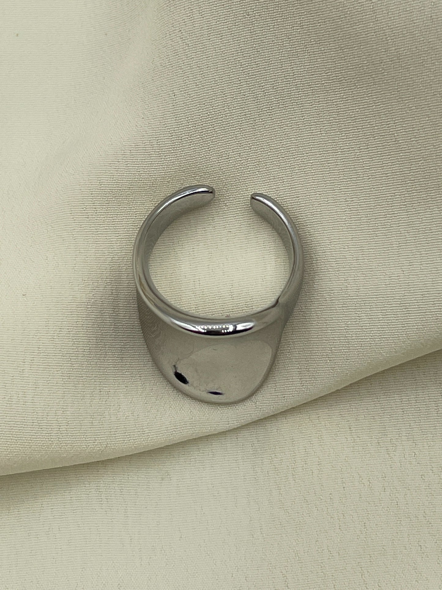 Flat Concave Ring Silver