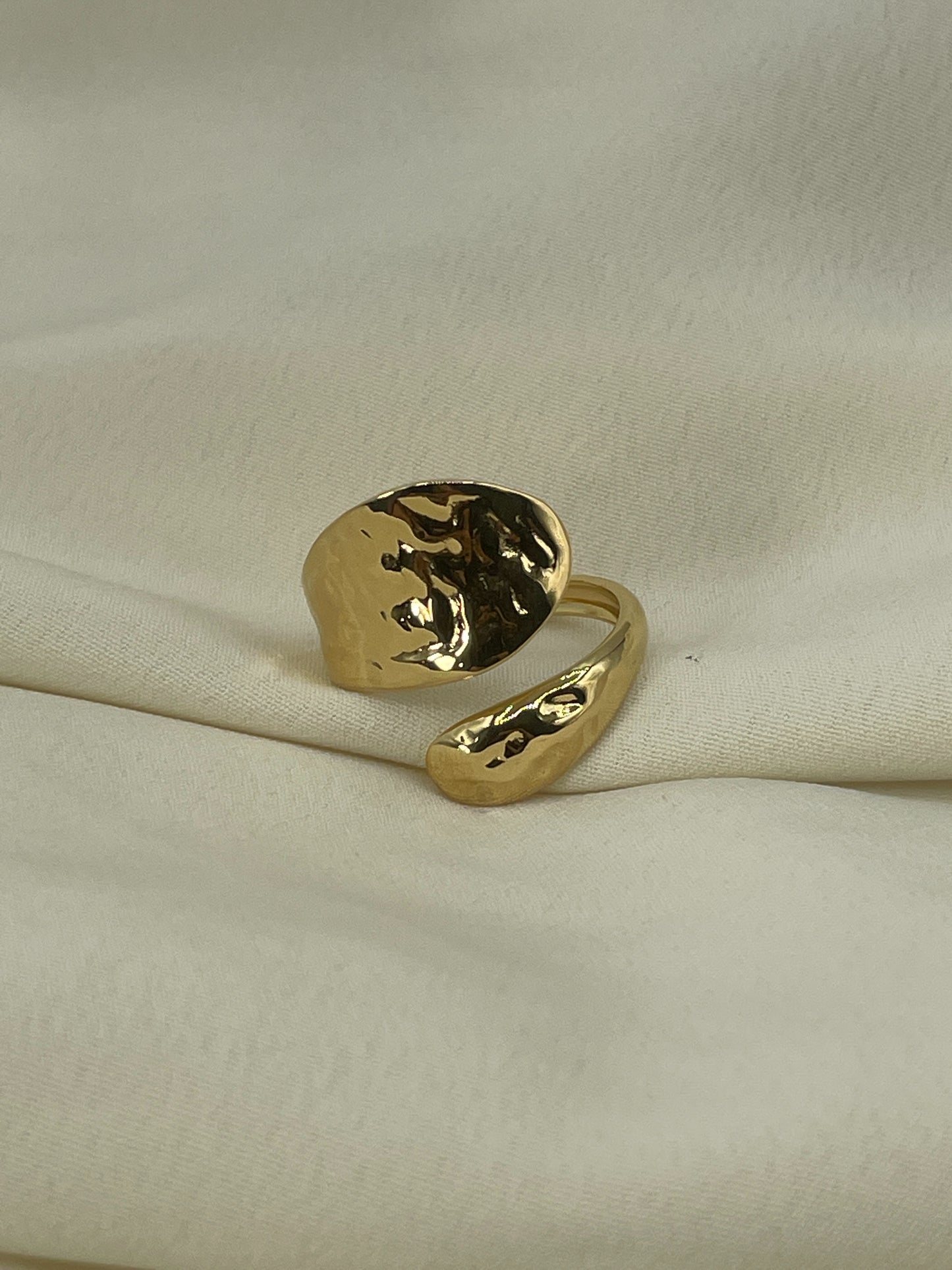 Flat Hammered Enlacing Gold Ring