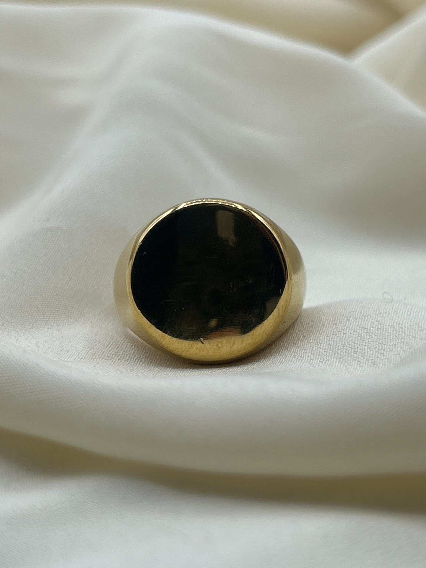 Flat Round Ring Gold