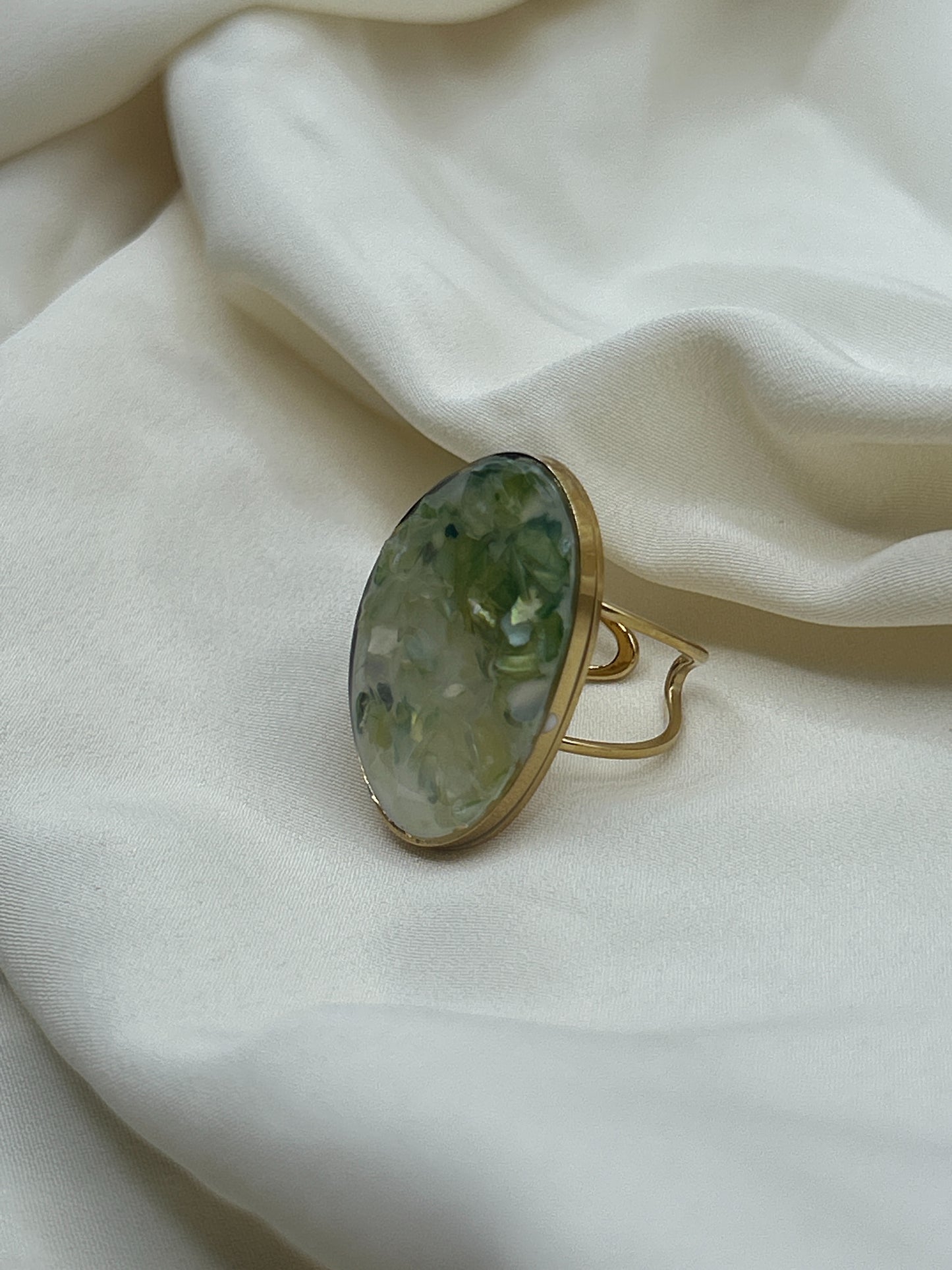Garnierite Ring Gold