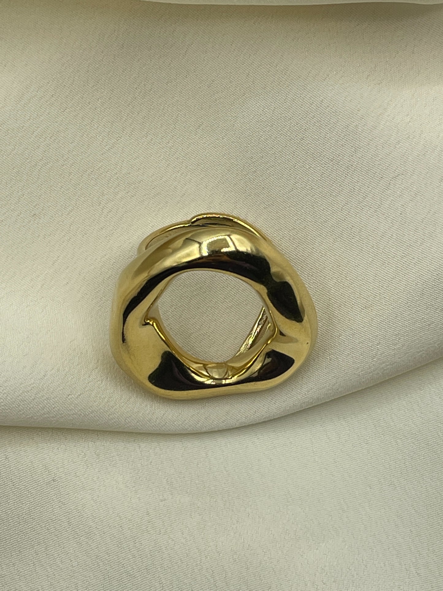 Giant Distorted Circle Ring Gold