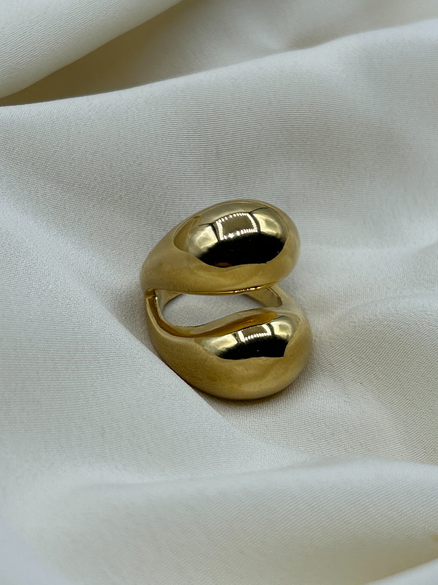 Giant Double Tear Ring Gold