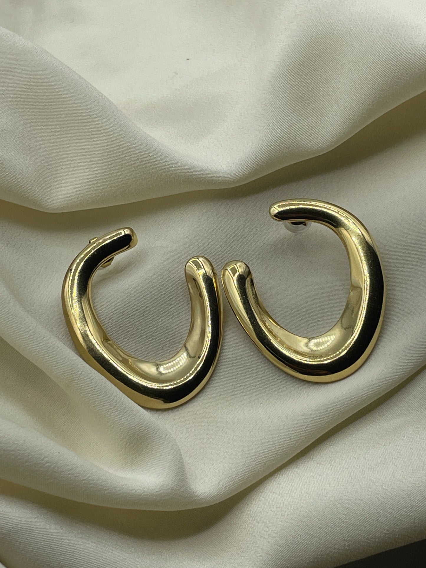 Giant Hook Earrings Gold